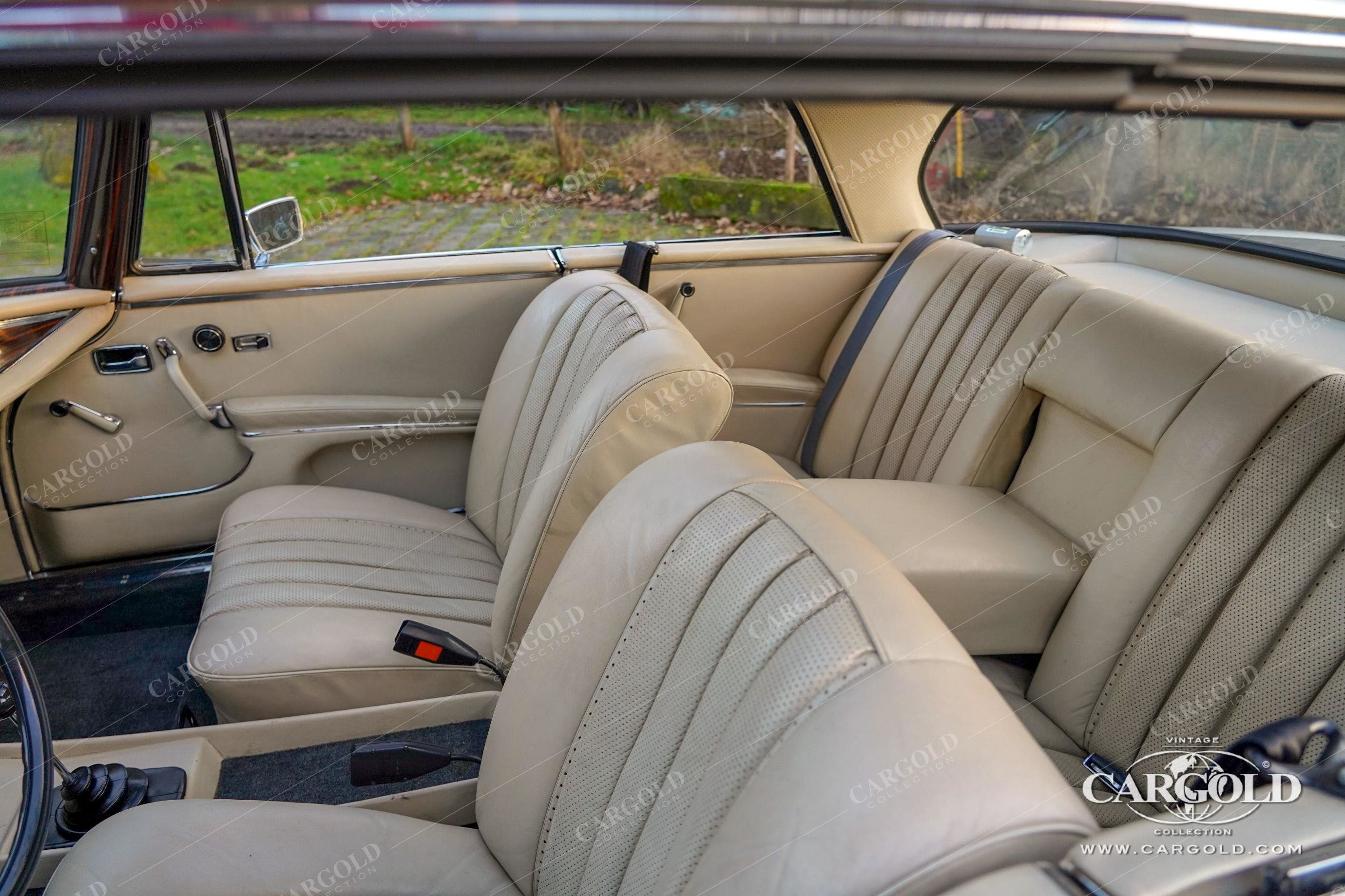 Mercedes-Benz 280 SE Coupé 10