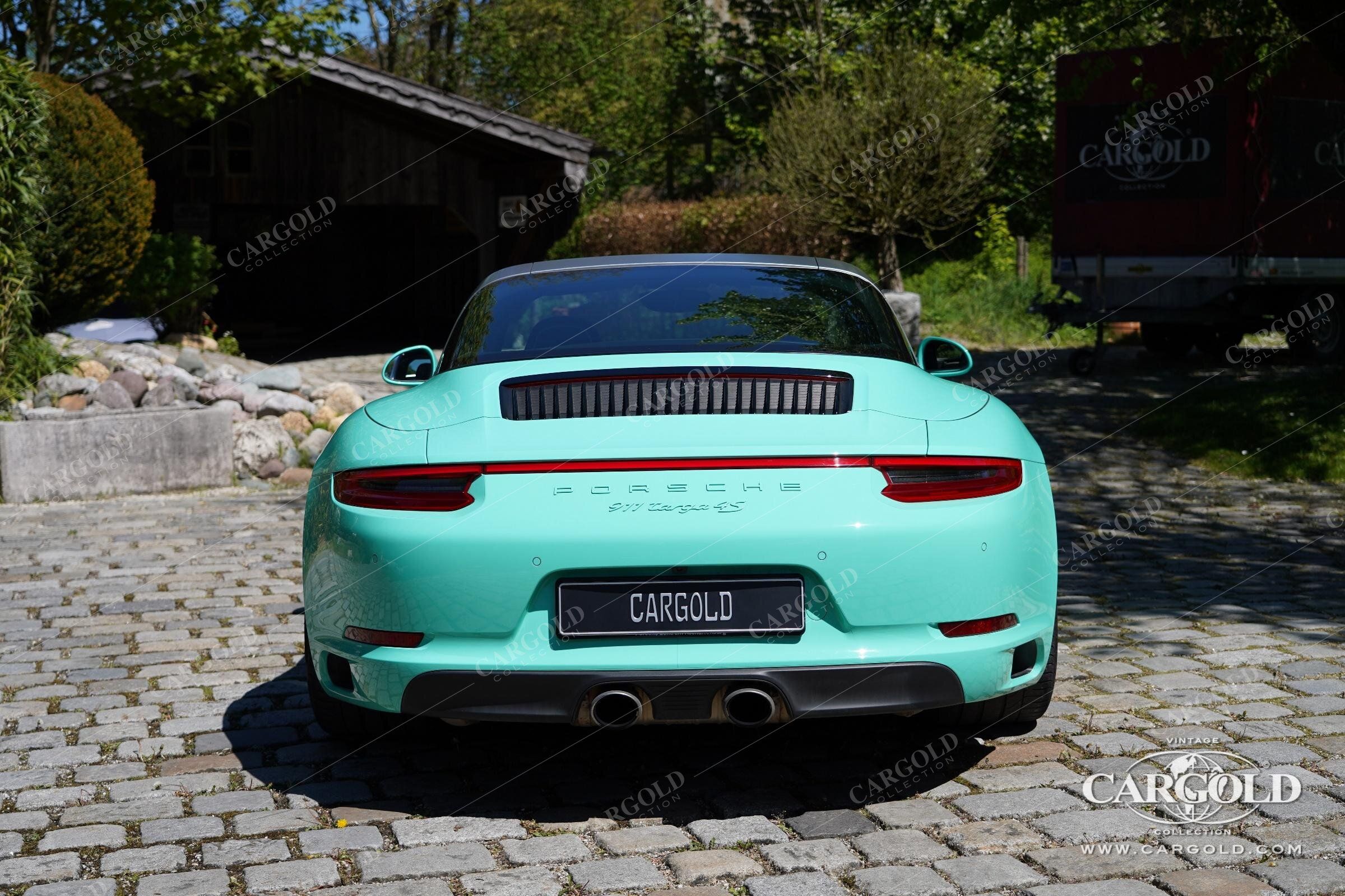 Porsche 911 Targa 4S 6
