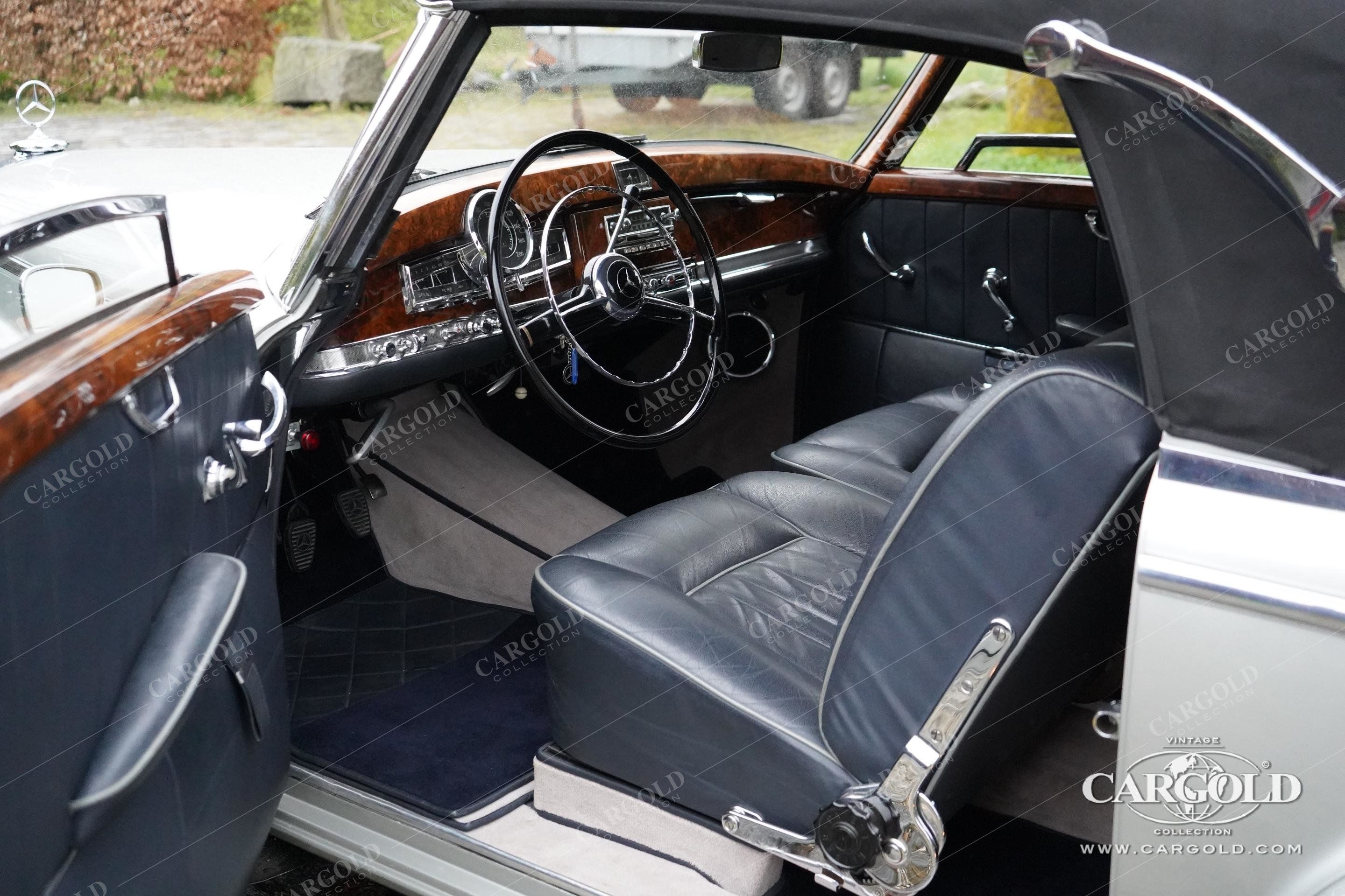 Mercedes-Benz 300 S 11