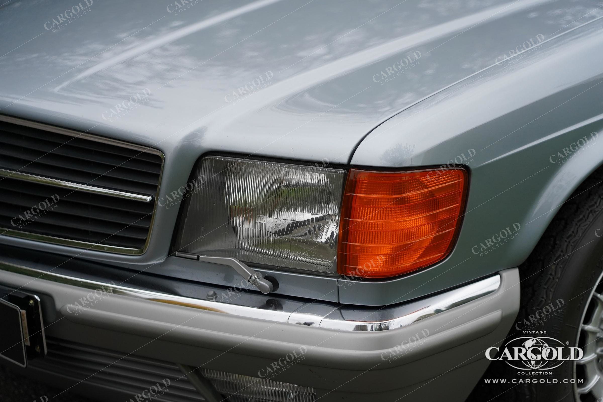 Mercedes-Benz 500 SEC (1st Series) 13