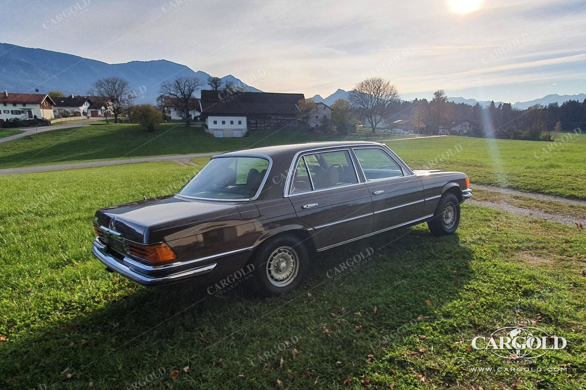 Mercedes-Benz 450 SEL 6.9 6