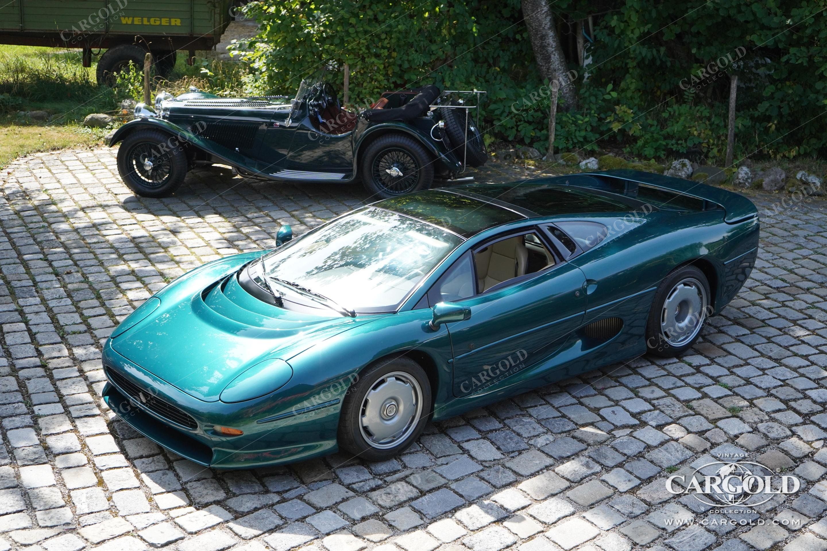 Jaguar XJ 220 6