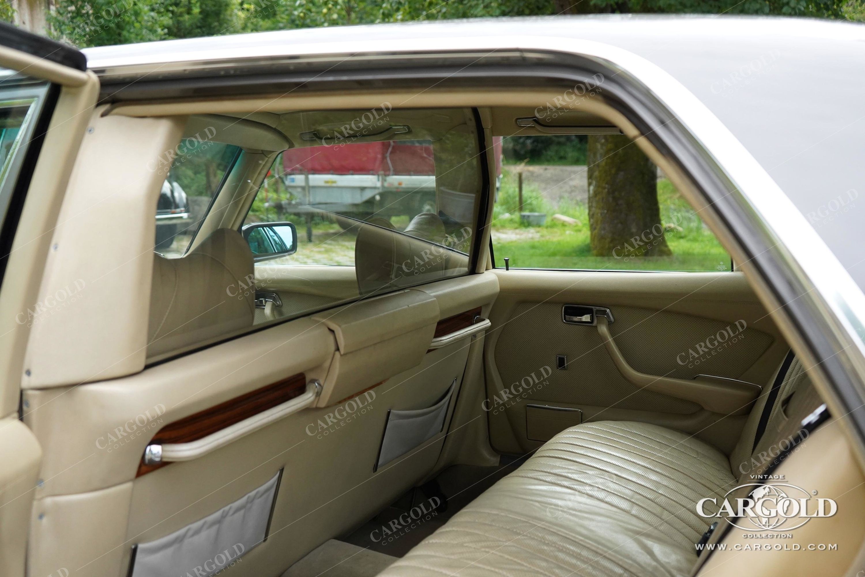 Mercedes-Benz 450 SEL 6.9 5