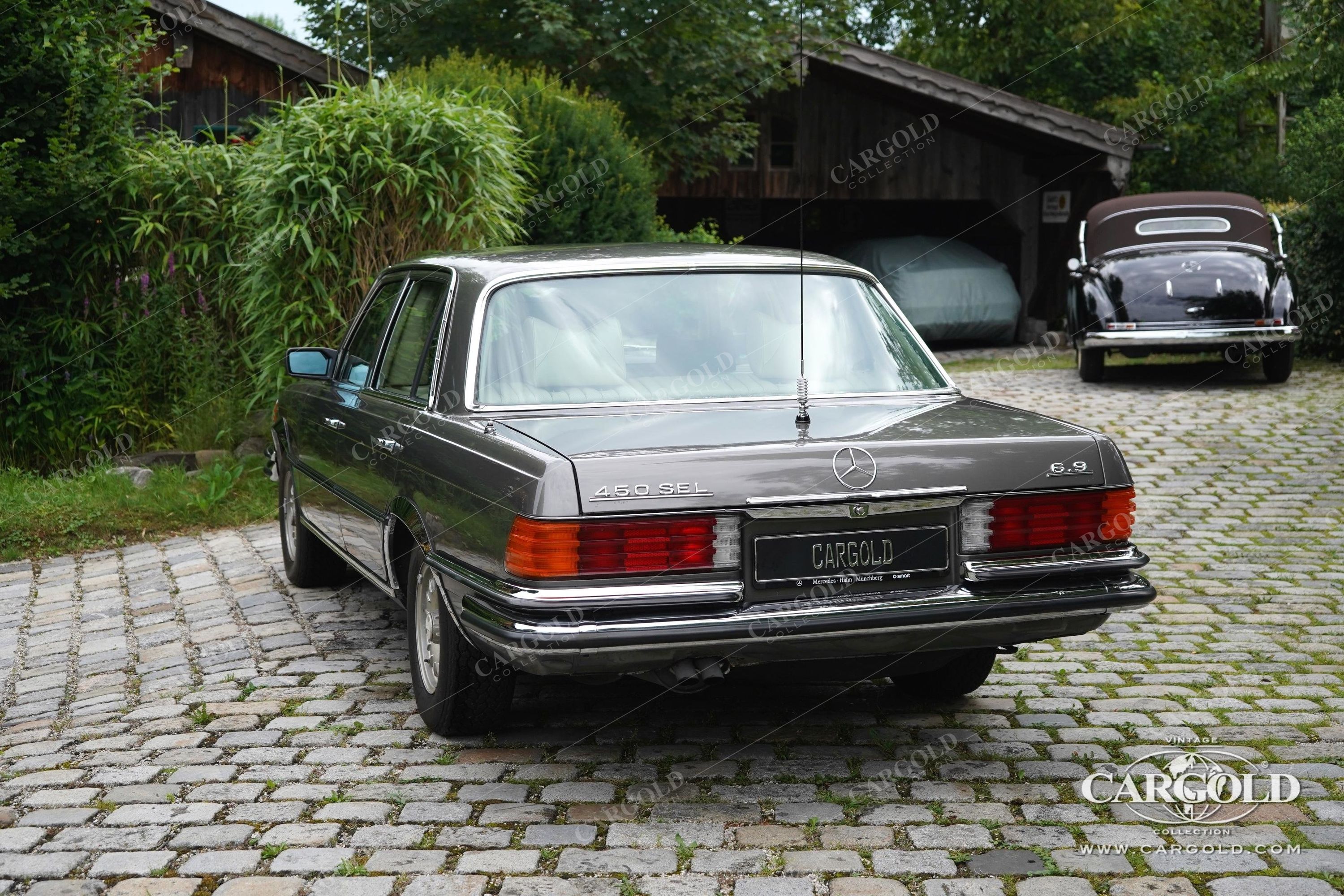 Mercedes-Benz 450 SEL 6.9 12