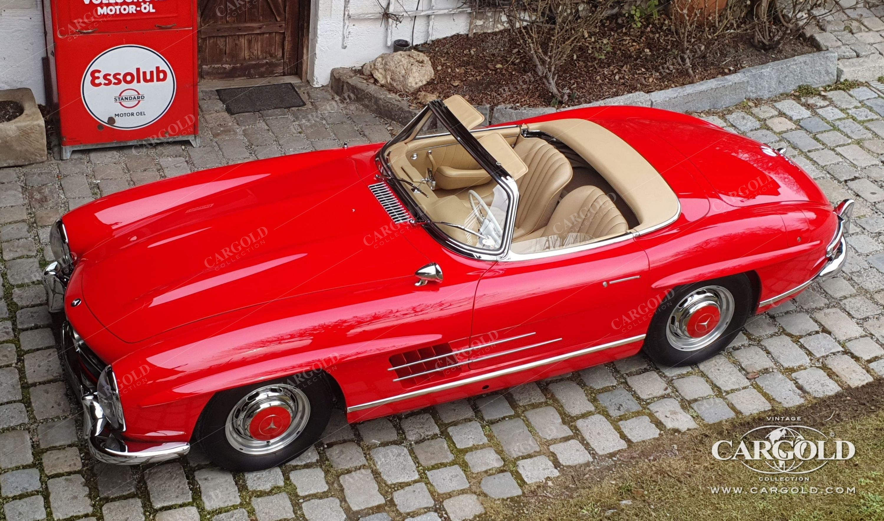 Mercedes-Benz 300 SL Roadster 10