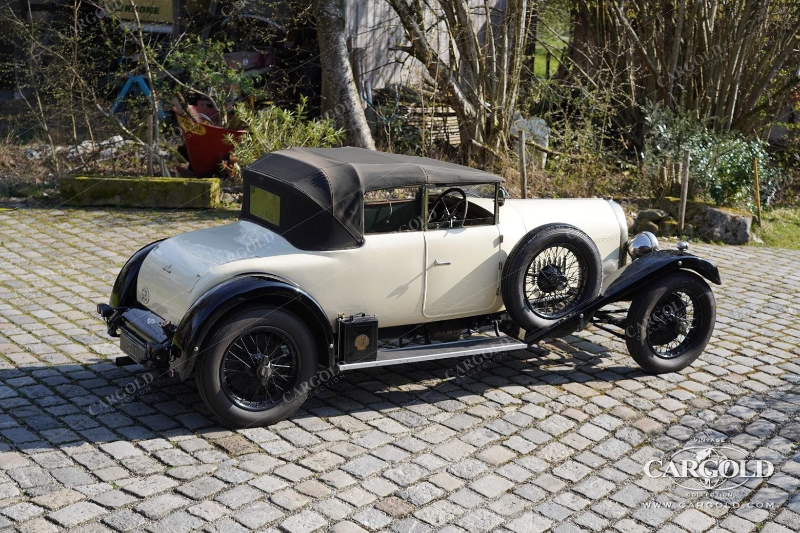 Bentley 3-Litre Drophead Coupé 7
