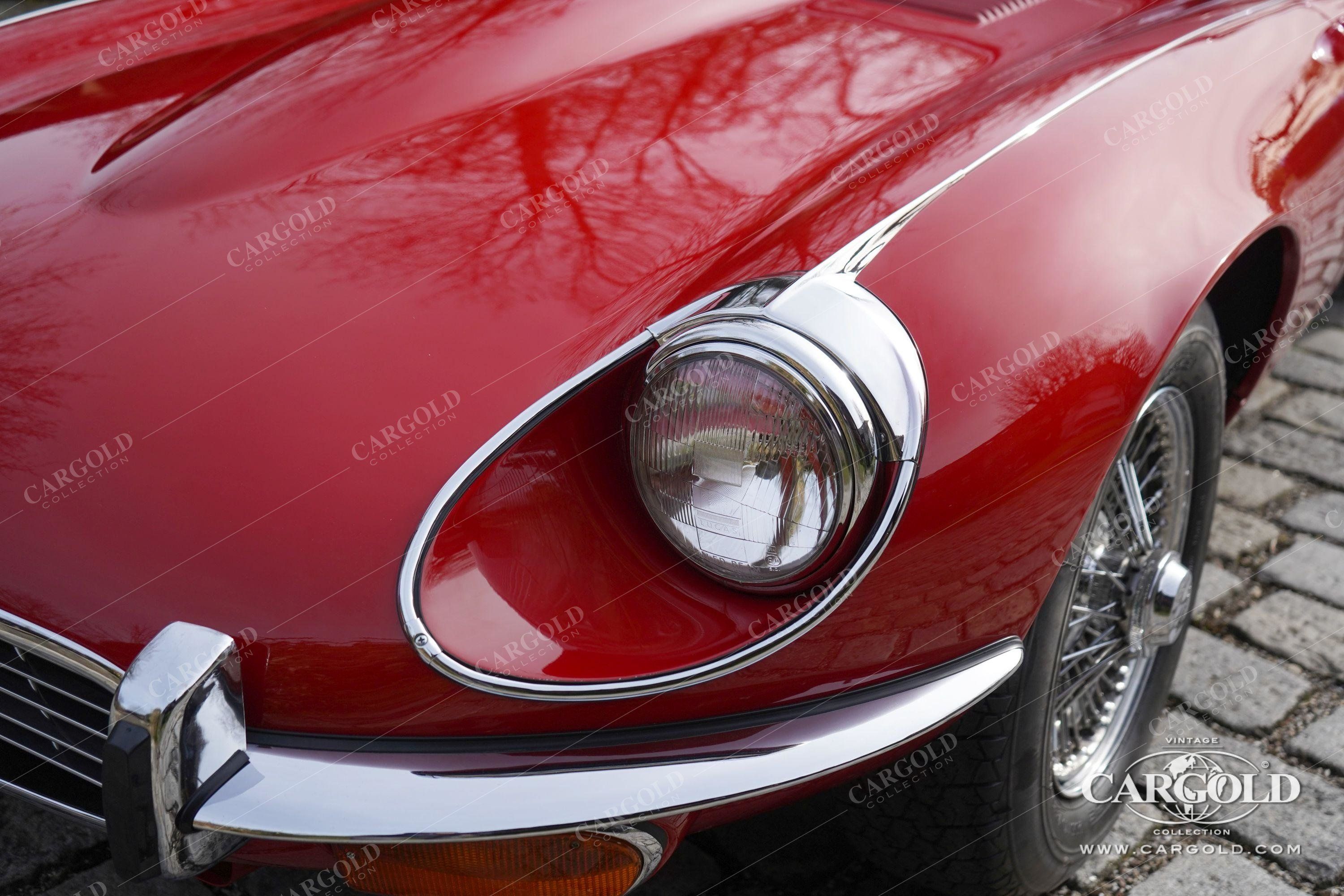 Jaguar E-Type S III Roadster 12