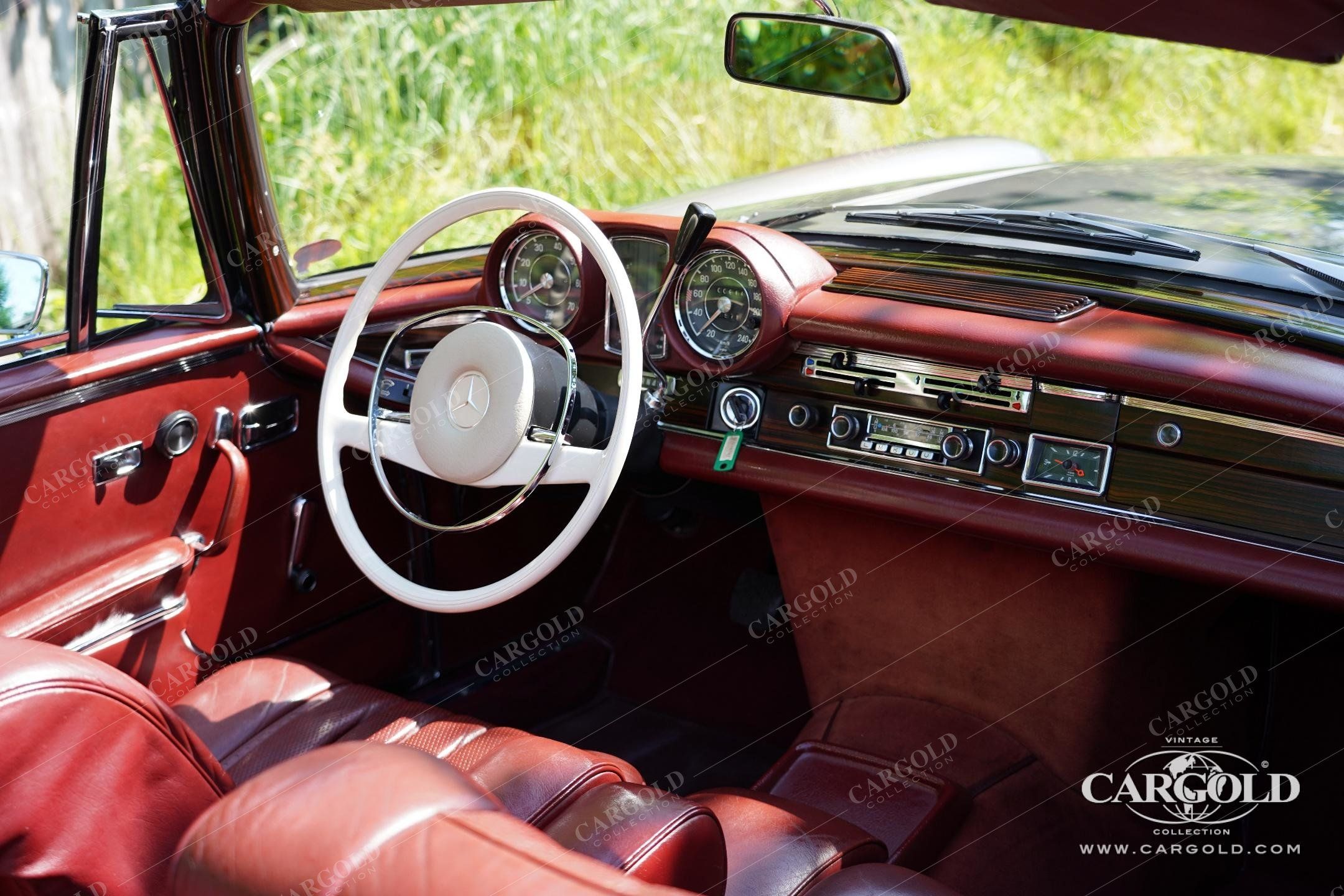 Mercedes-Benz 280 SE Cabriolet 3
