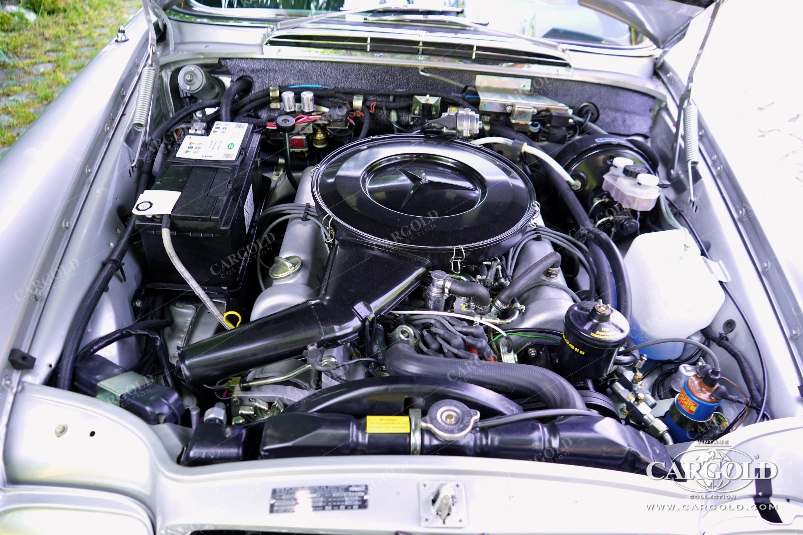 Mercedes-Benz 280 SE 3.5 Coupé 6