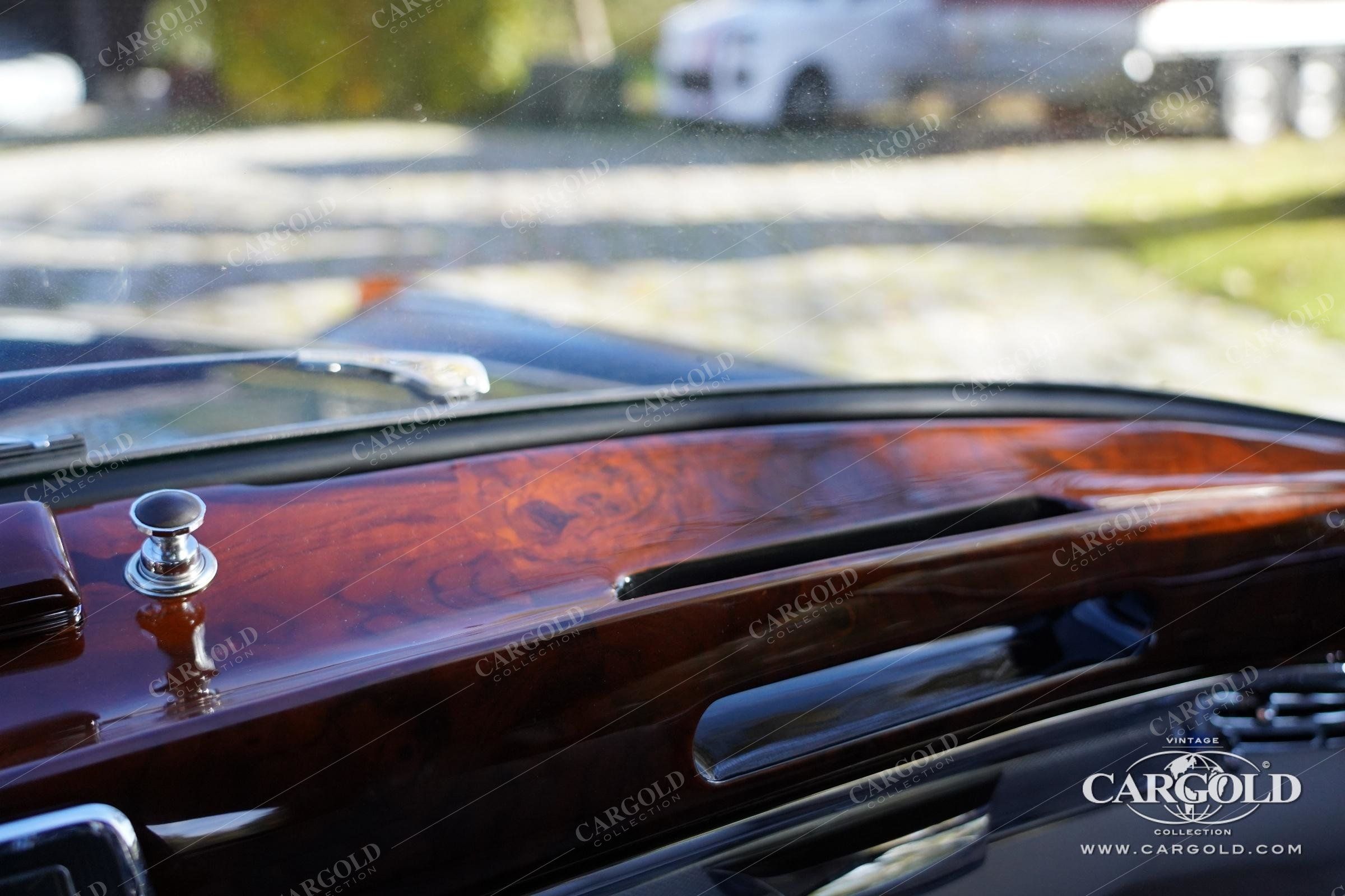 Mercedes-Benz 220 S Cabriolet 8