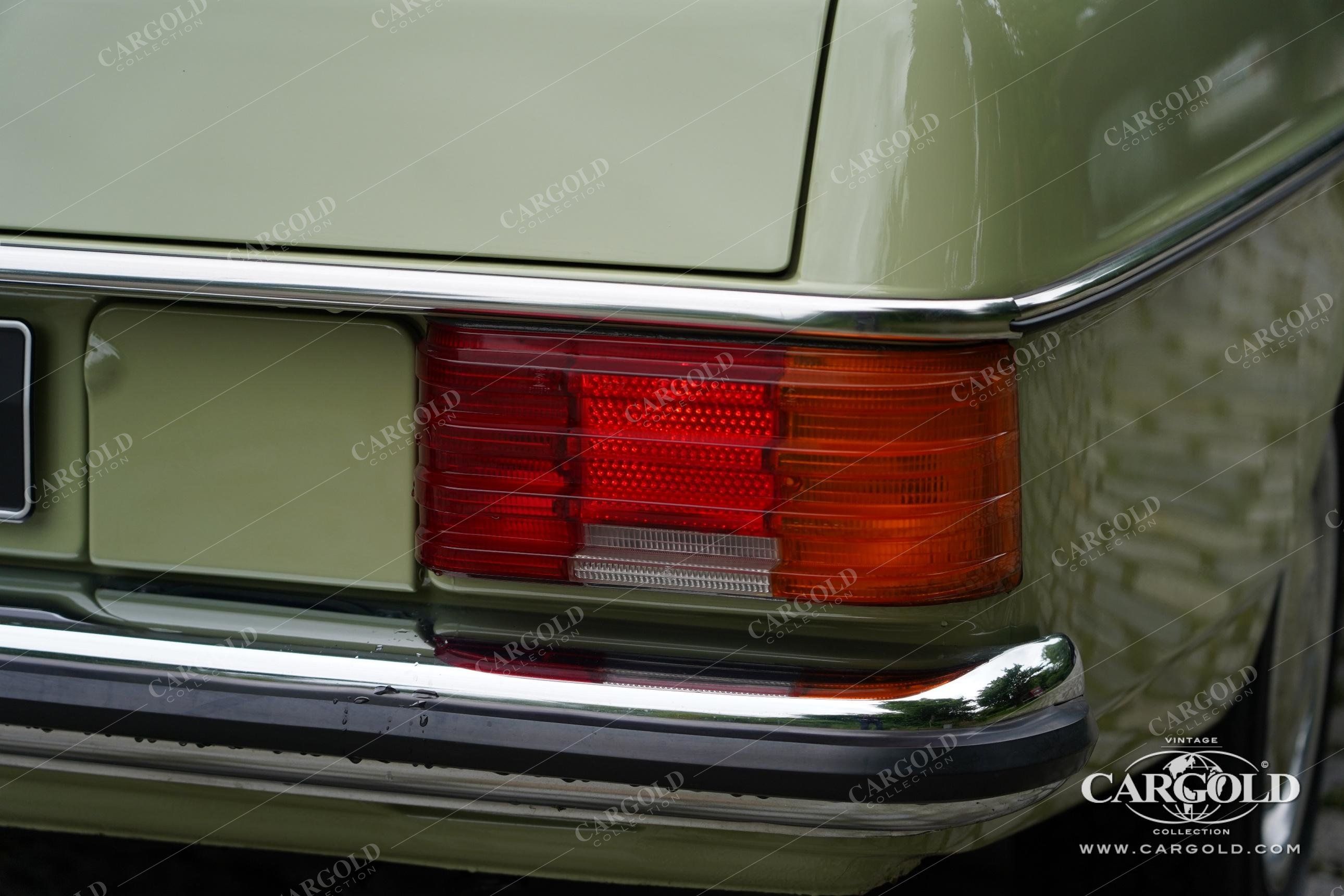 Mercedes-Benz 230.4 Strich-8 13