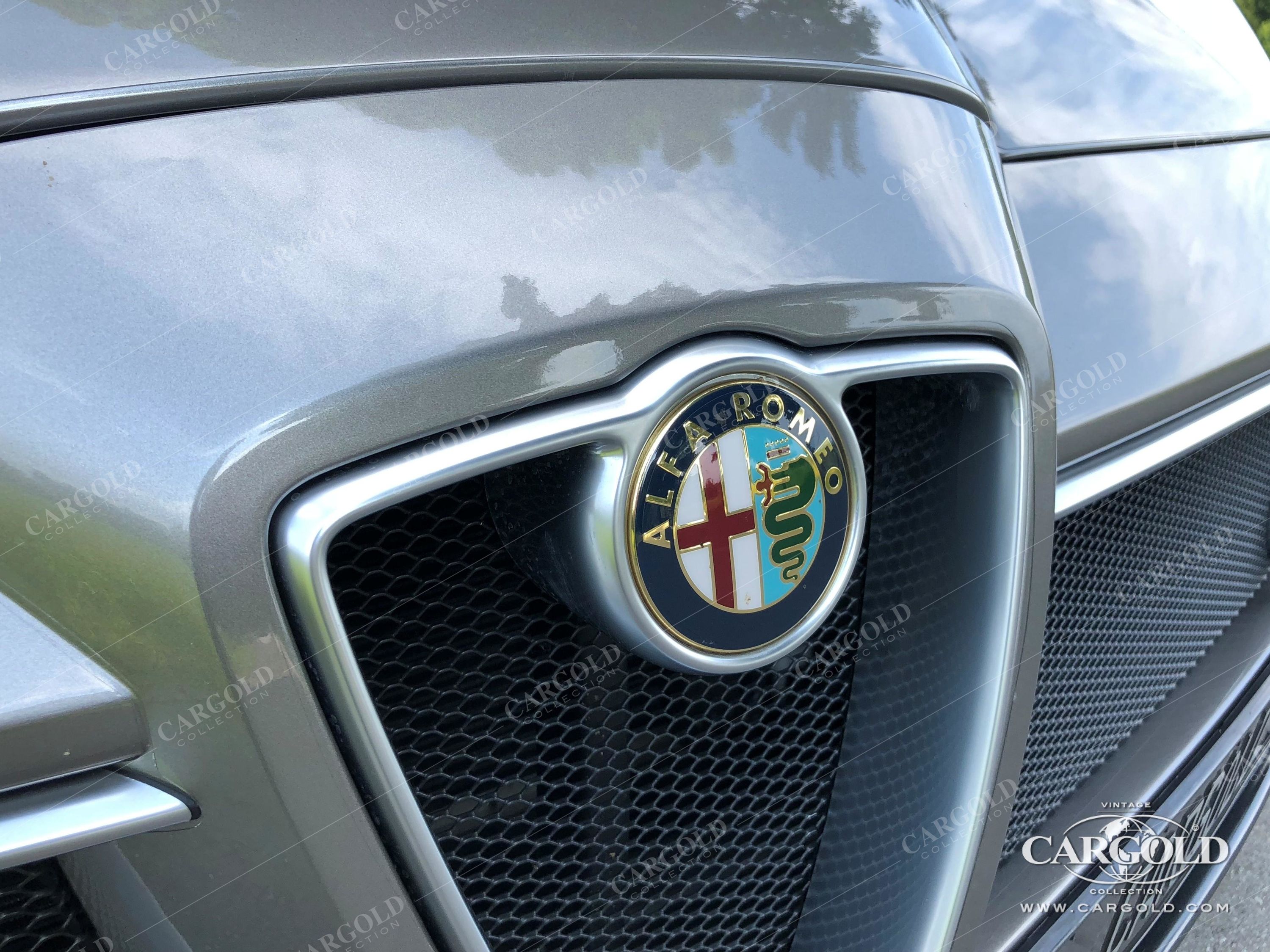 Alfa Romeo 8C Spider 13