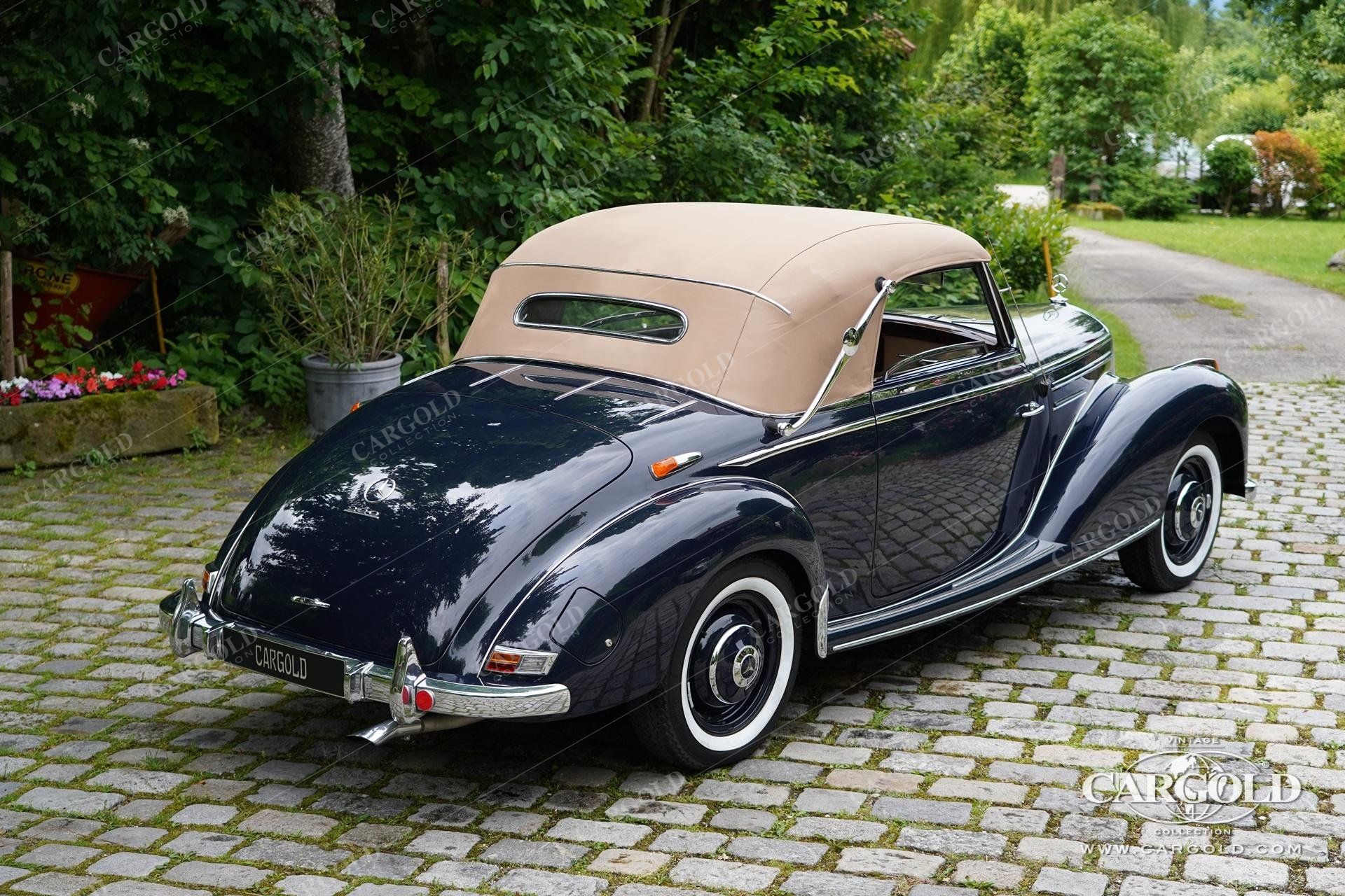 Mercedes-Benz 220 A Cabriolet 4