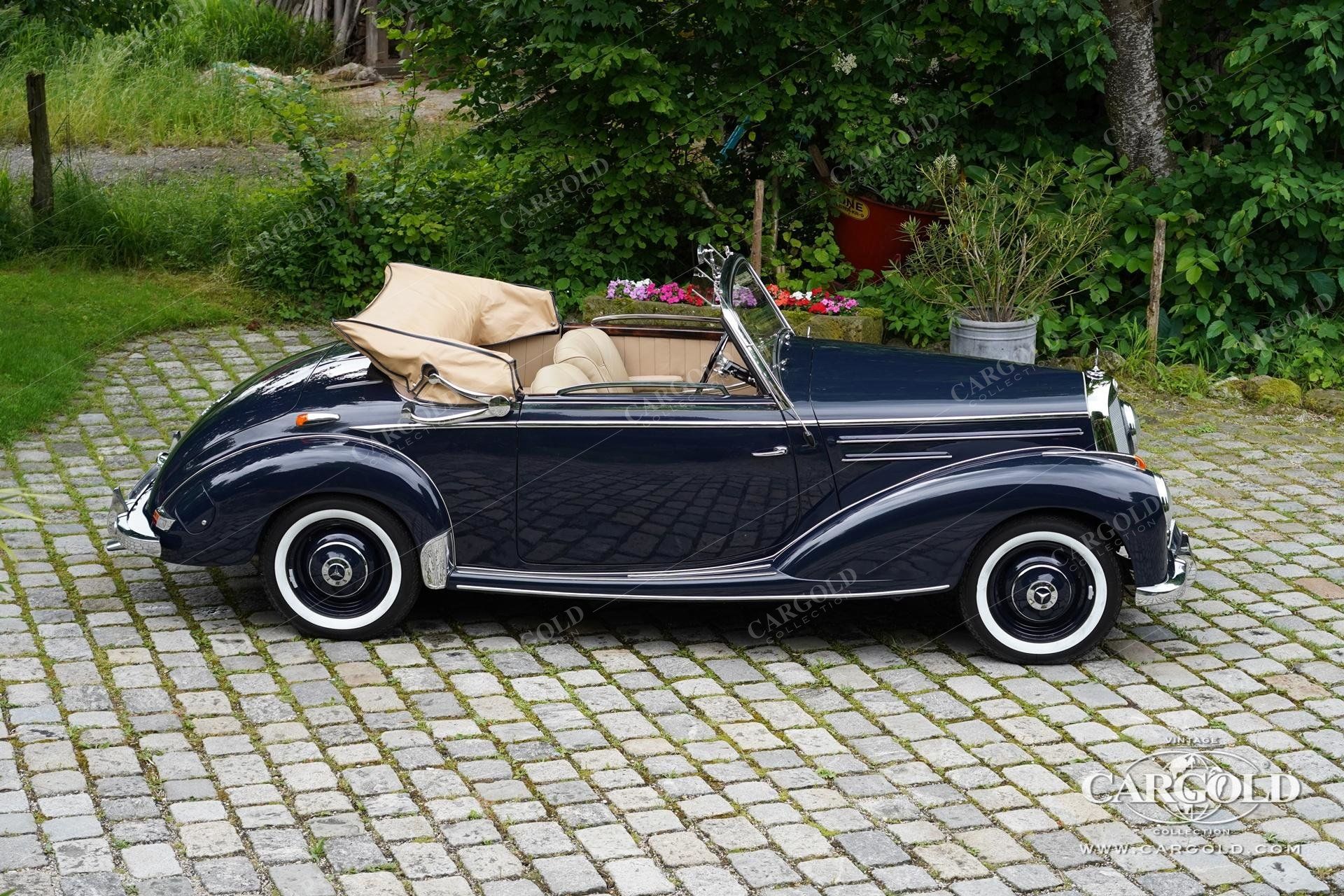 Mercedes-Benz 220 A Cabriolet 6