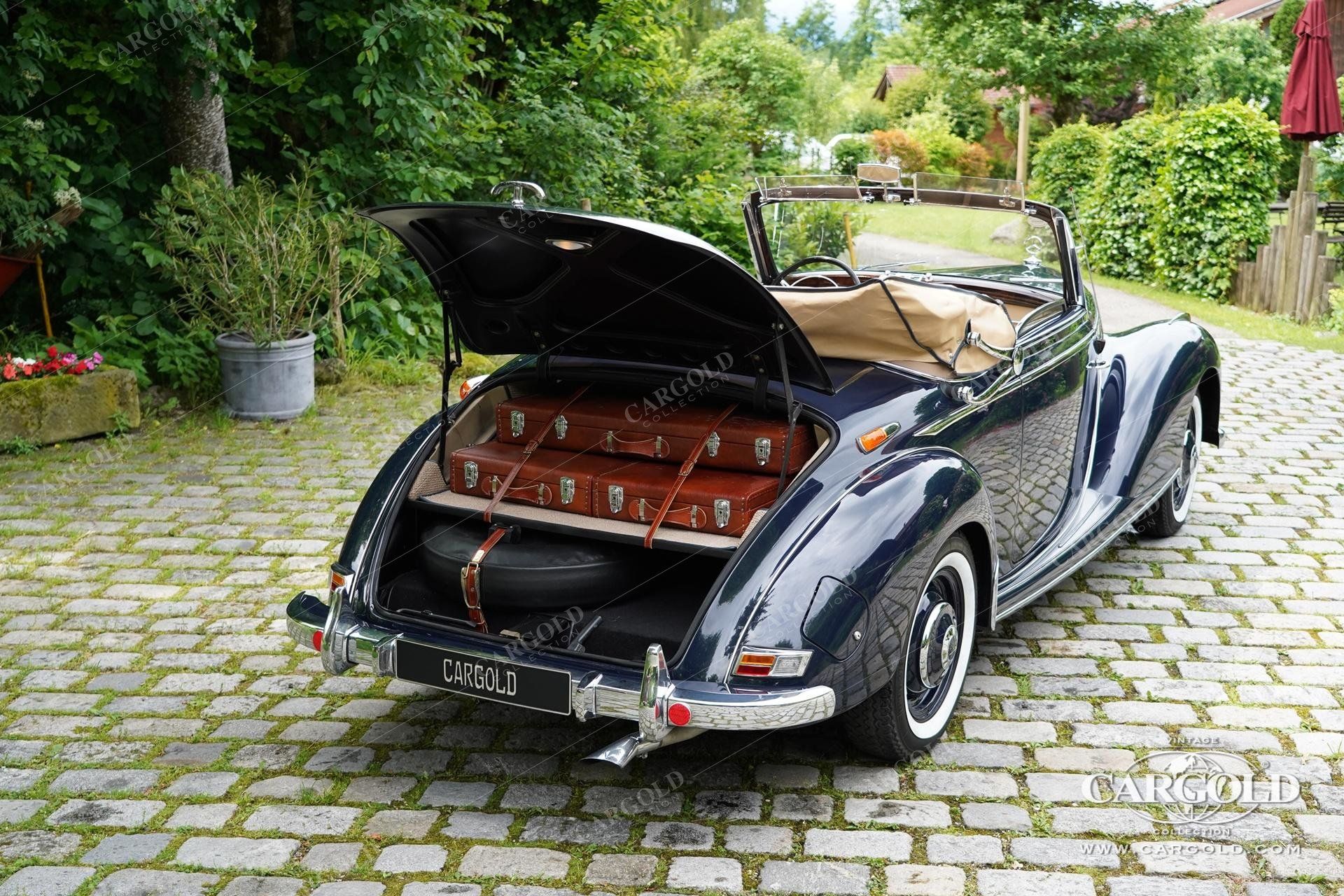 Mercedes-Benz 220 A Cabriolet 8