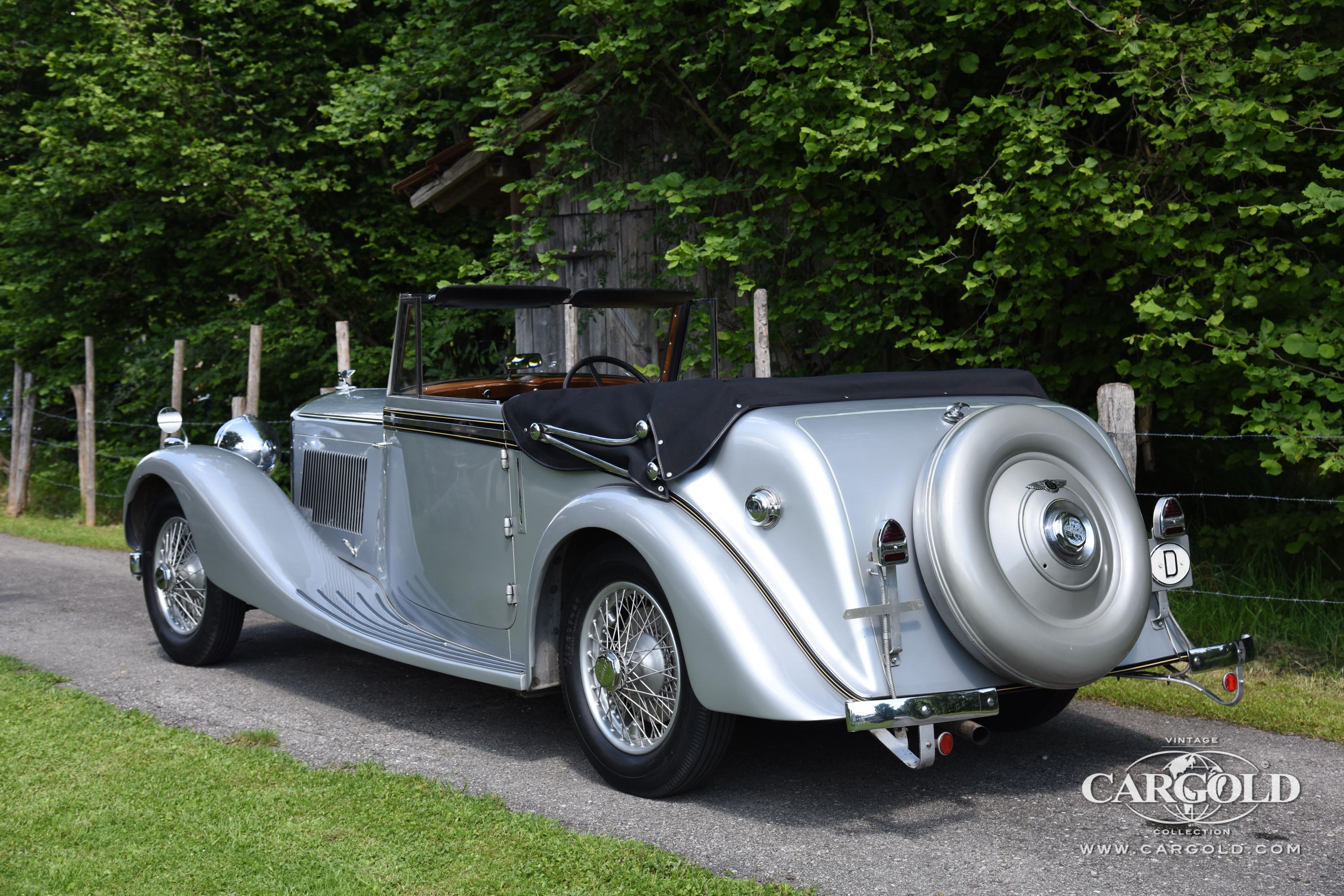 Bentley 4 1/4 Litre 11