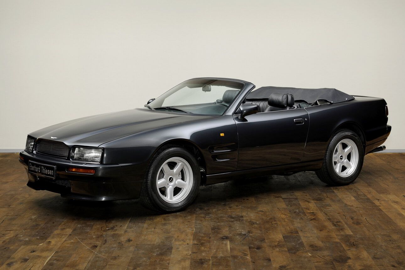Aston Martin Virage Volante 2