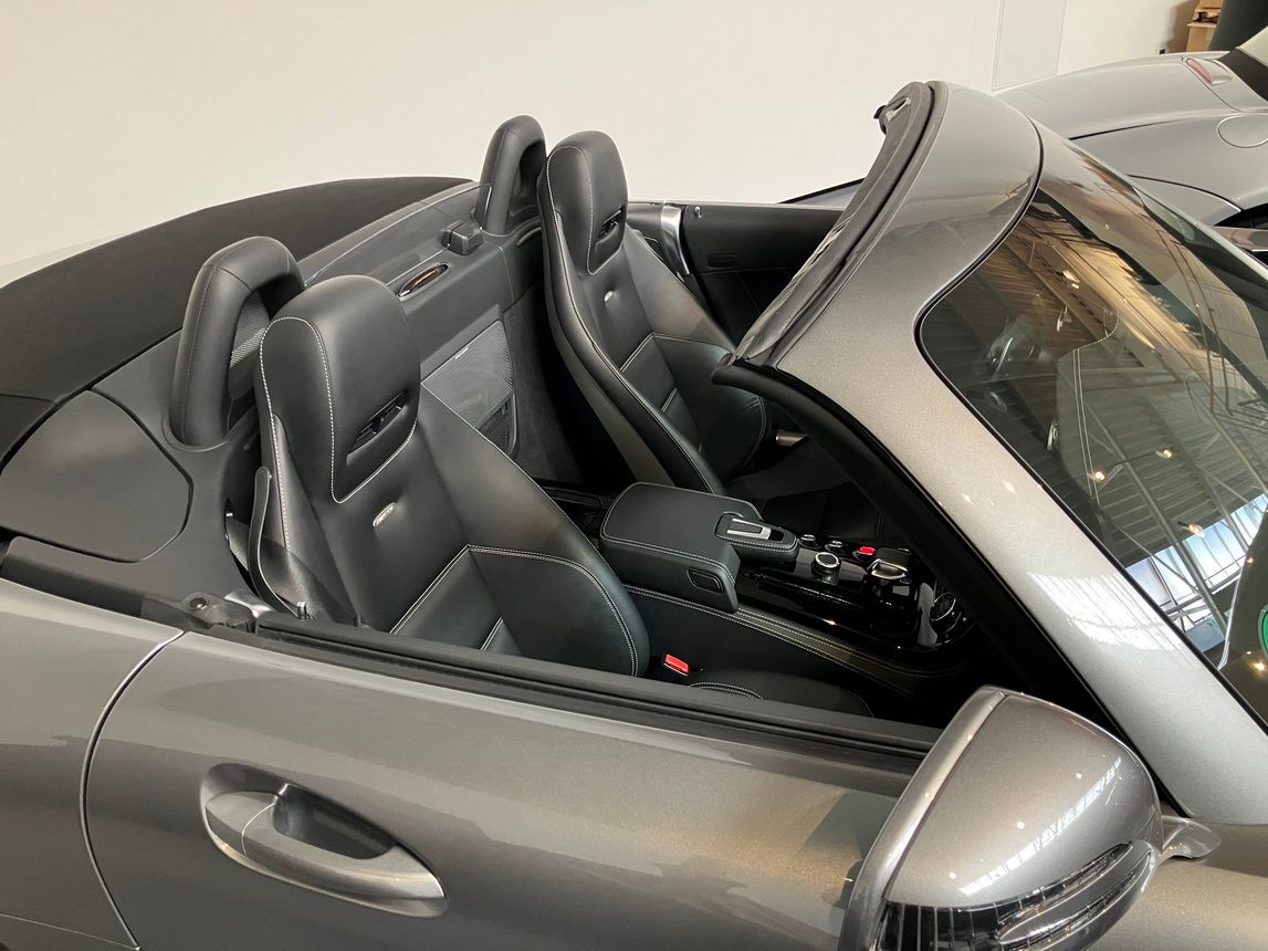 Mercedes-Benz SLS AMG Roadster 3