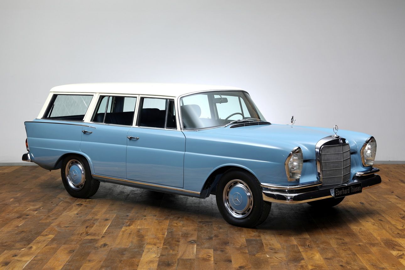 Mercedes-Benz 230 S Universal 3