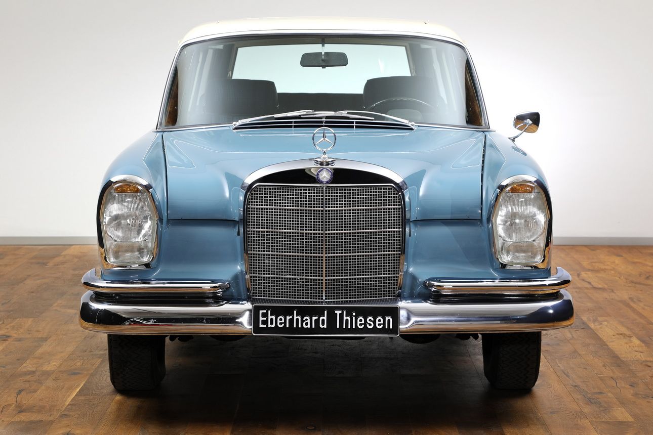 Mercedes-Benz 230 S Universal 10