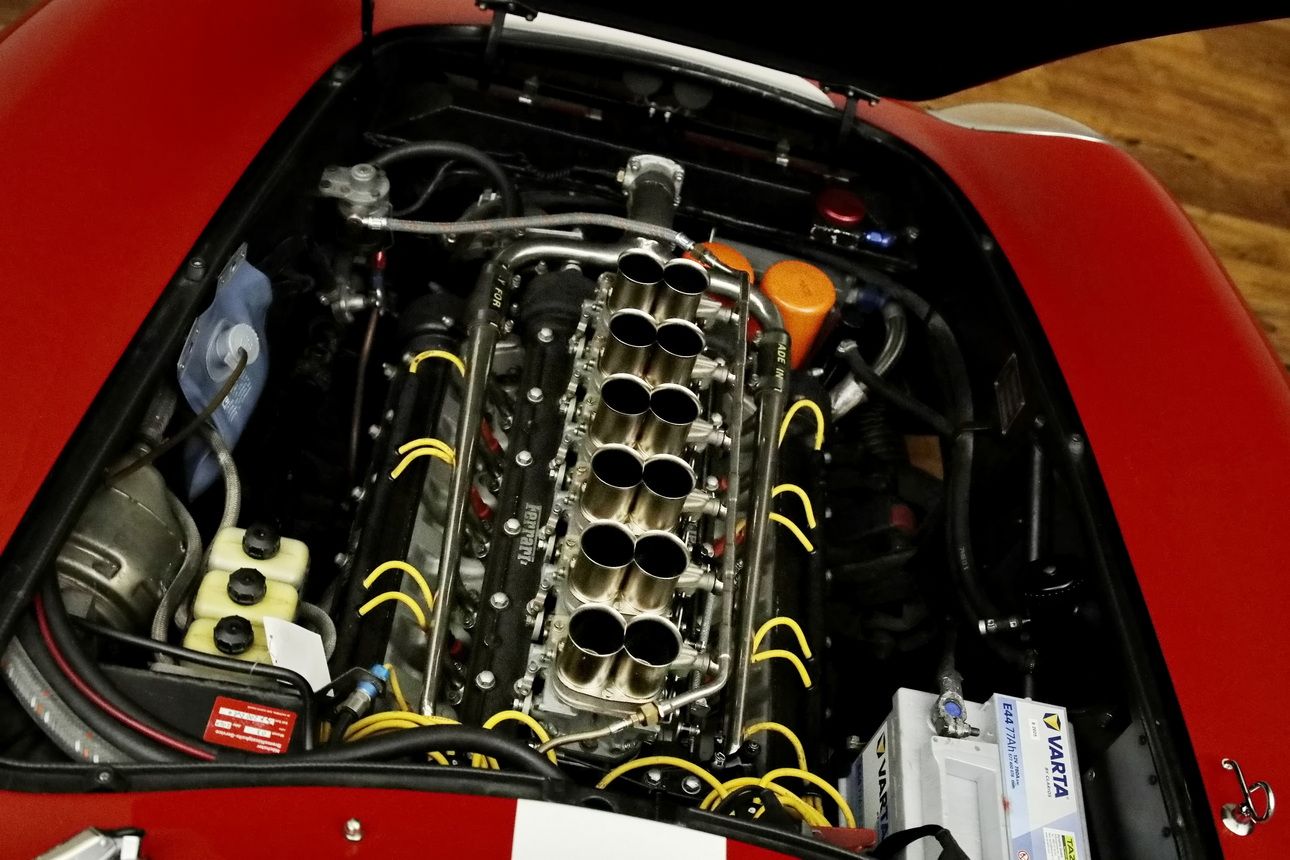 Ferrari 275 GTB/4 13