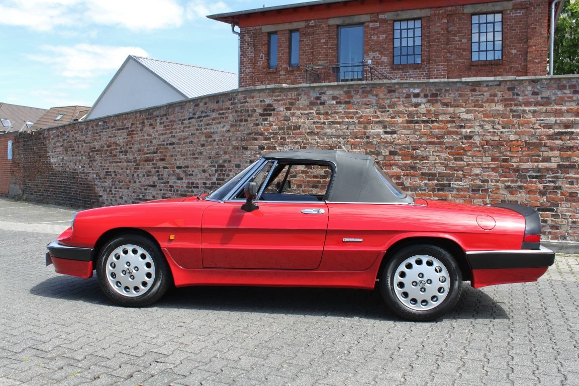 Alfa Romeo Spider 2000 QV 5