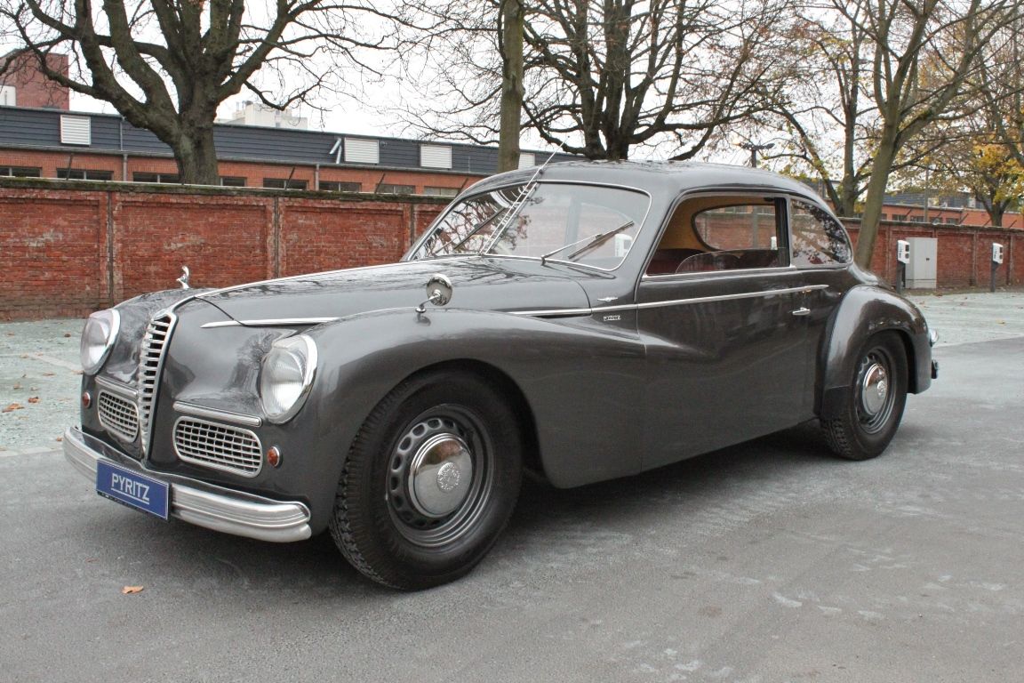 Alfa Romeo 6C 2500 SS Berlina 3