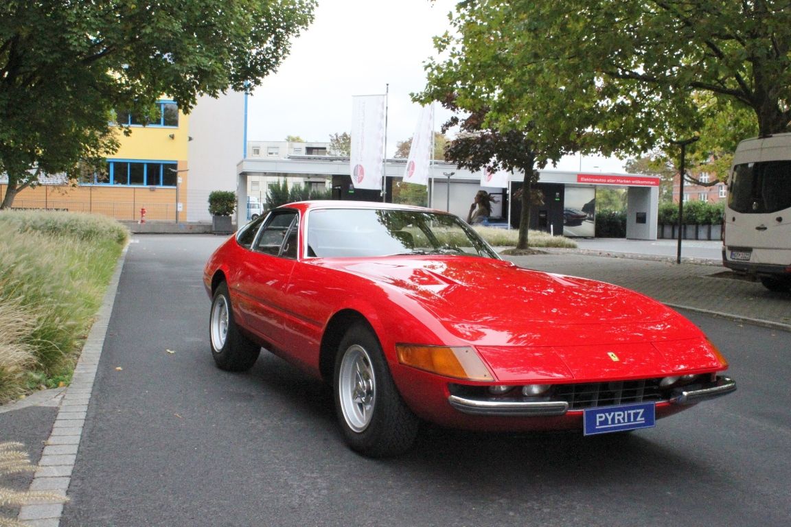 Ferrari Daytona 365 GTB4 3