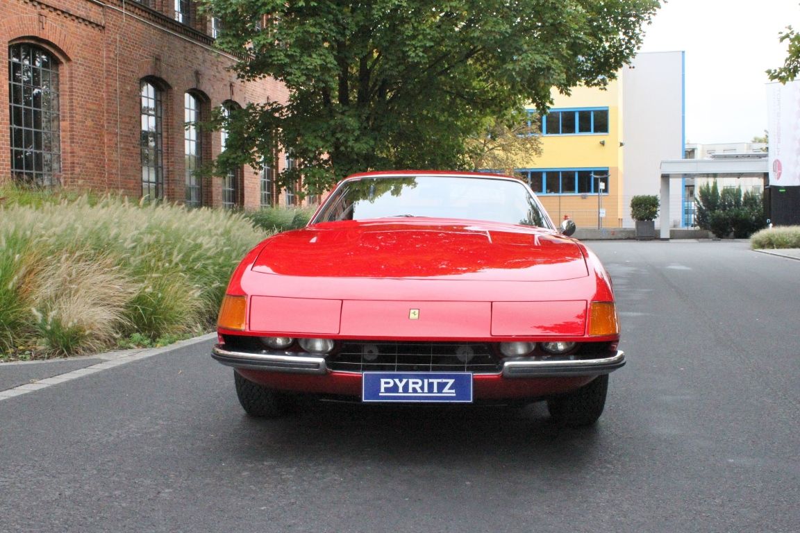 Ferrari Daytona 365 GTB4 5