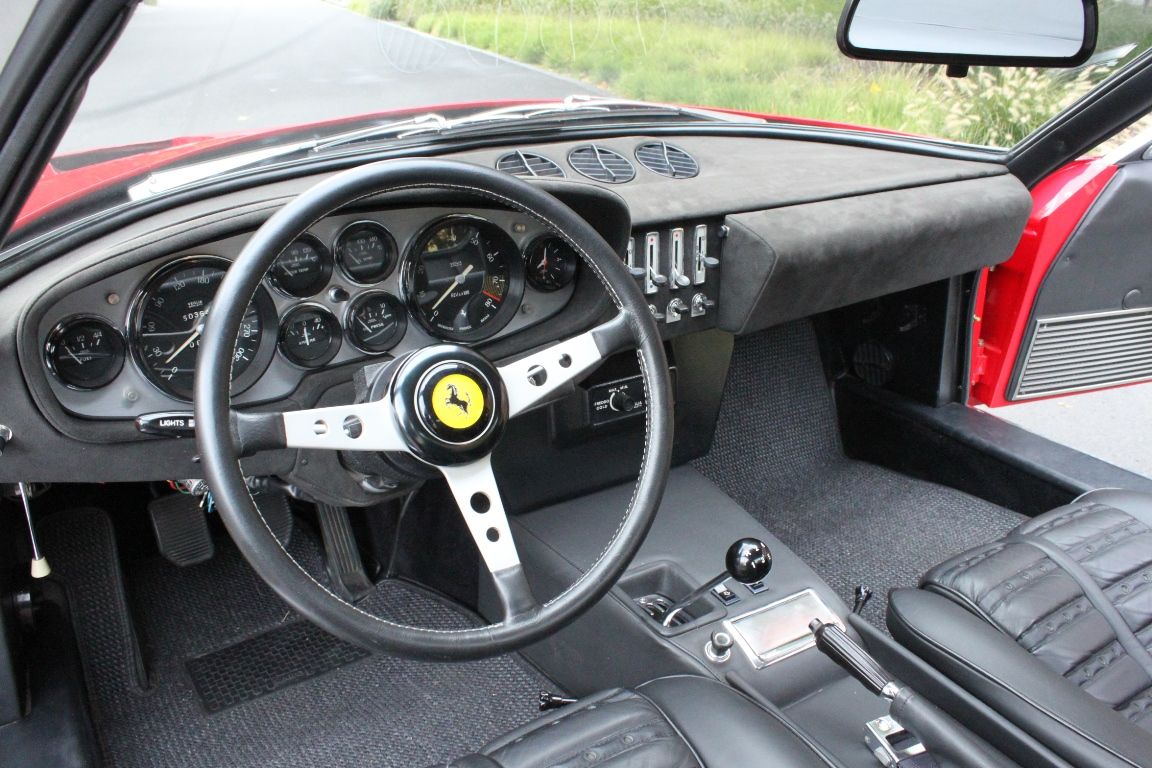 Ferrari Daytona 365 GTB4 8