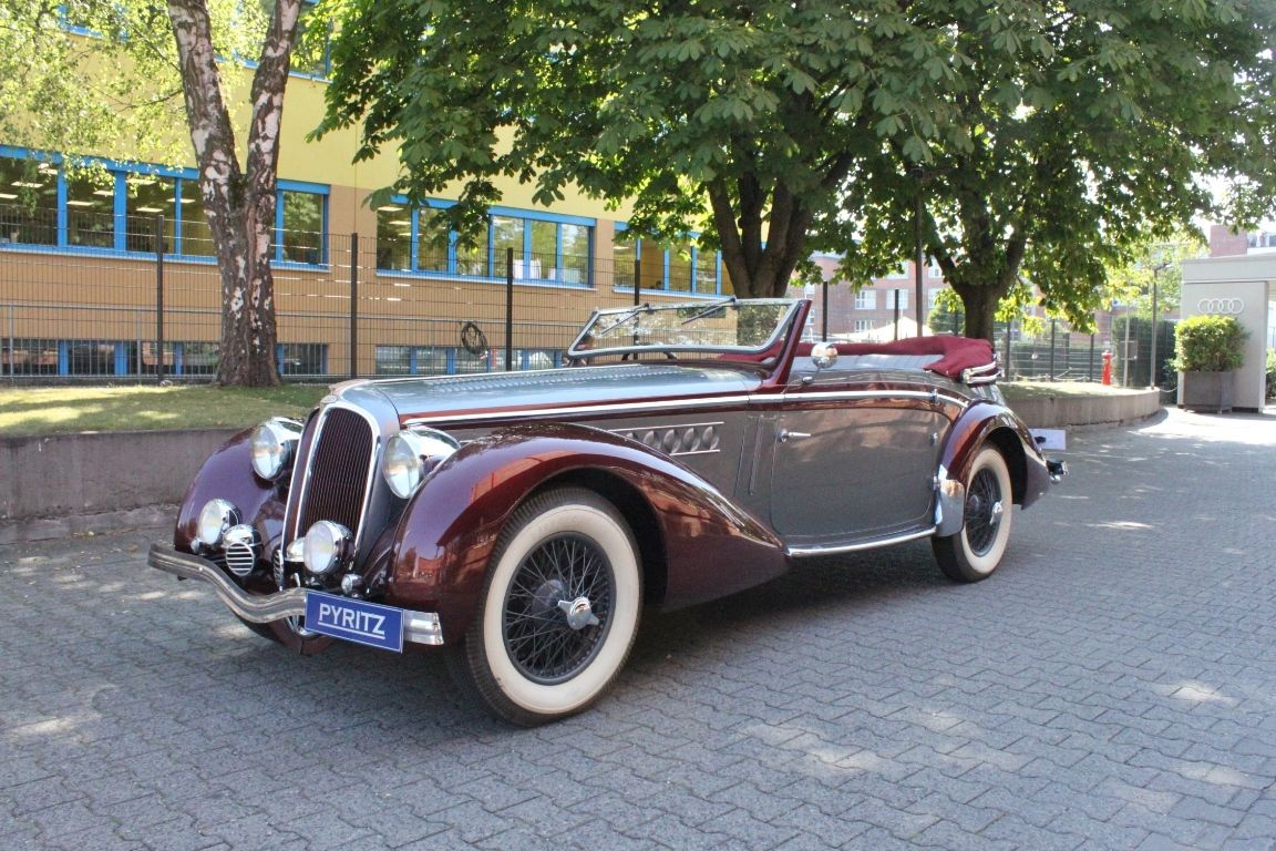 135 M Cabriolet by Henri Chapron 2