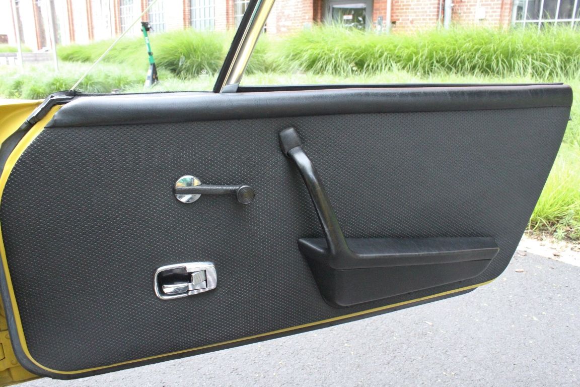 Volkswagen -Porsche 914-6 11