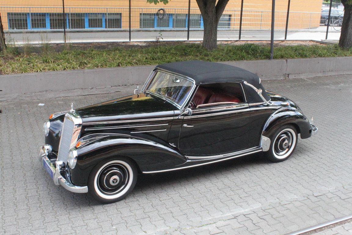 Mercedes-Benz 220 Cab. A 5