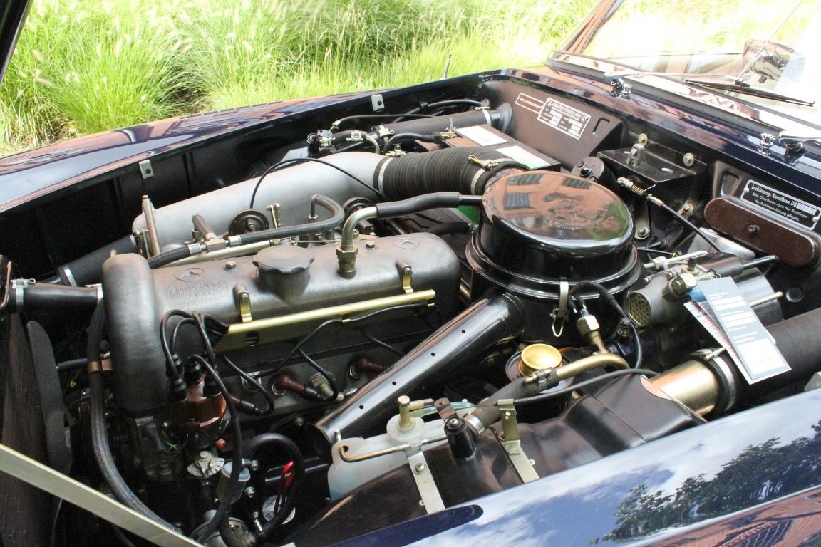 Mercedes-Benz 190 SL 8