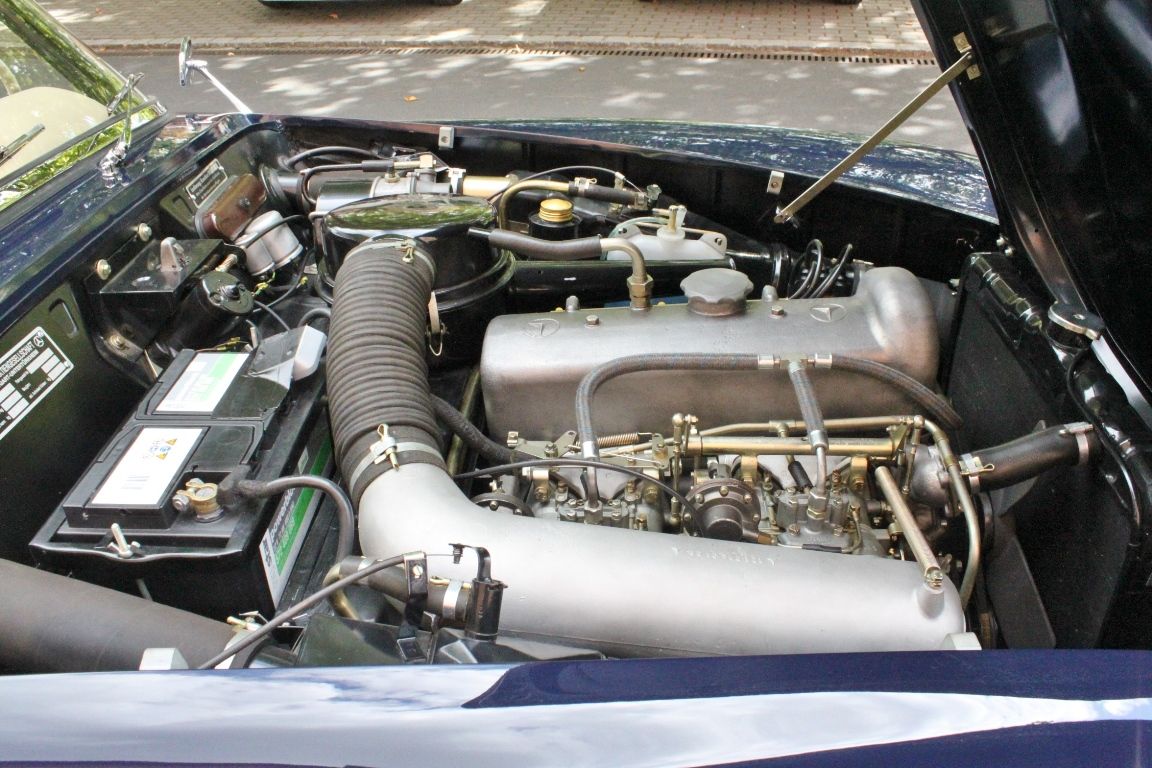 Mercedes-Benz 190 SL 9