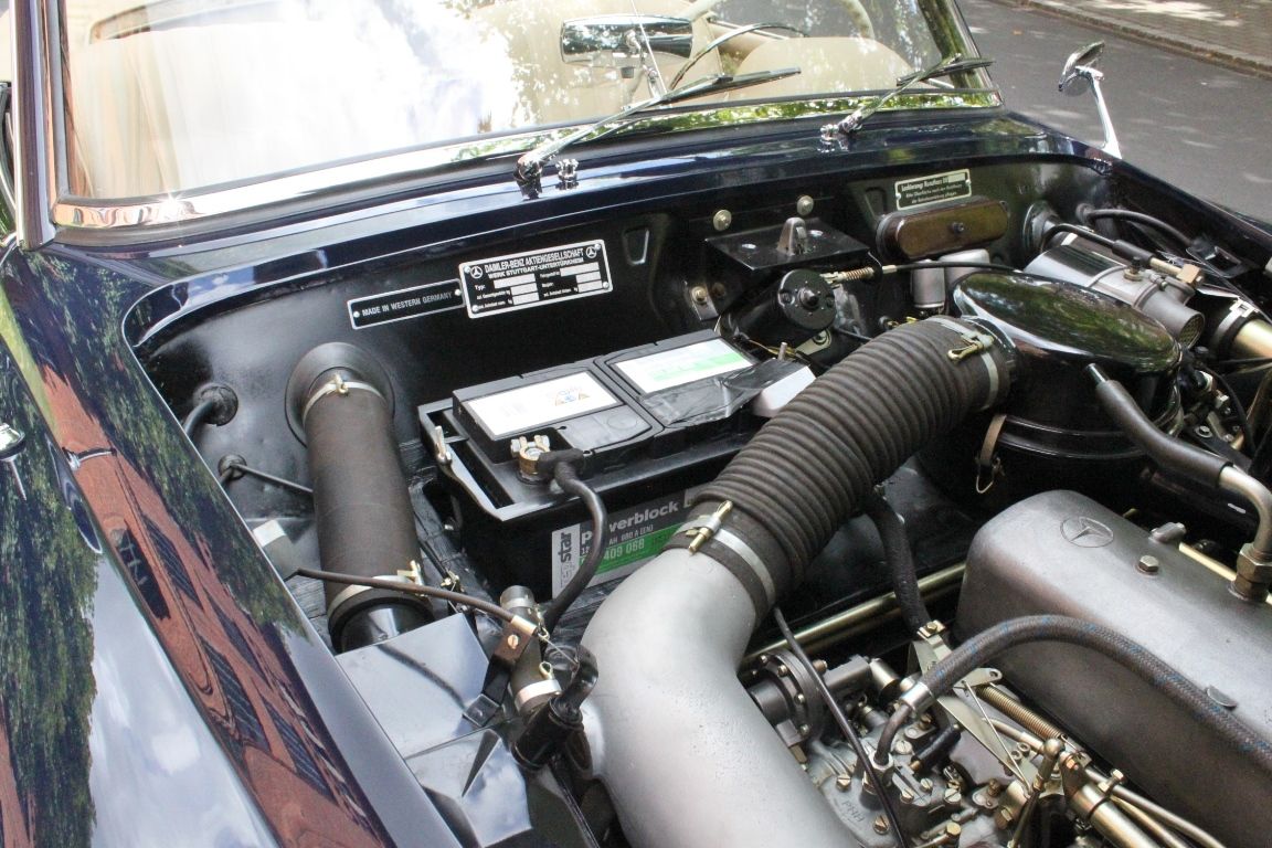 Mercedes-Benz 190 SL 10