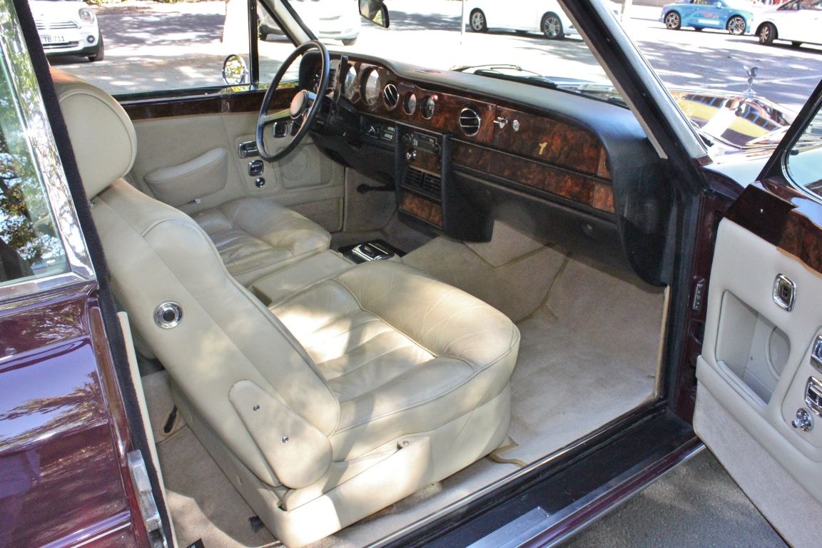 Corniche, 2 Door Saloon 10