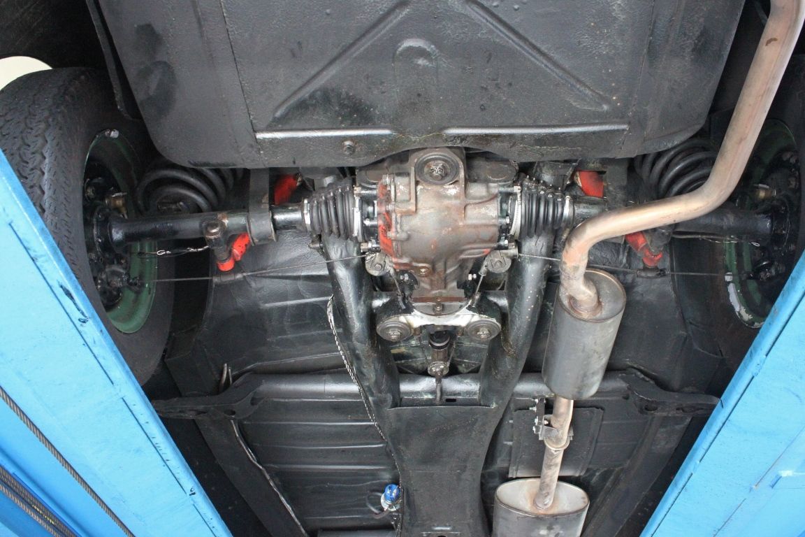 Mercedes-Benz 220 Cab. A 11