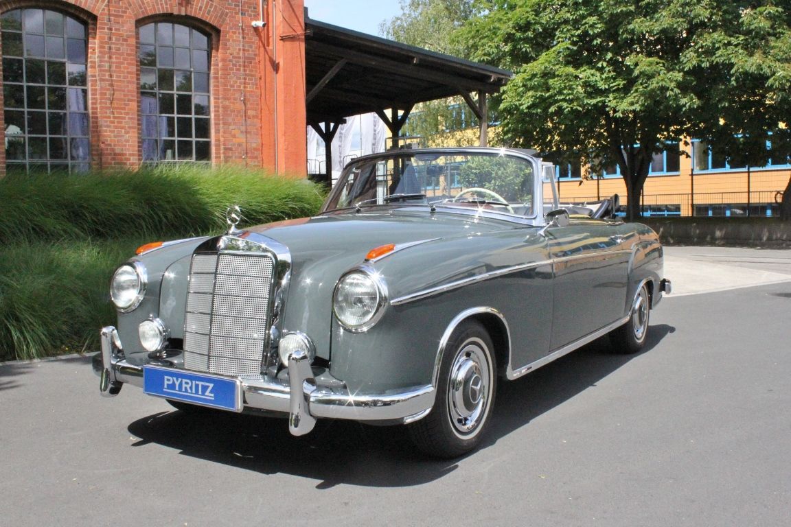 Mercedes-Benz 220 SE Ponton Cabriolet 2