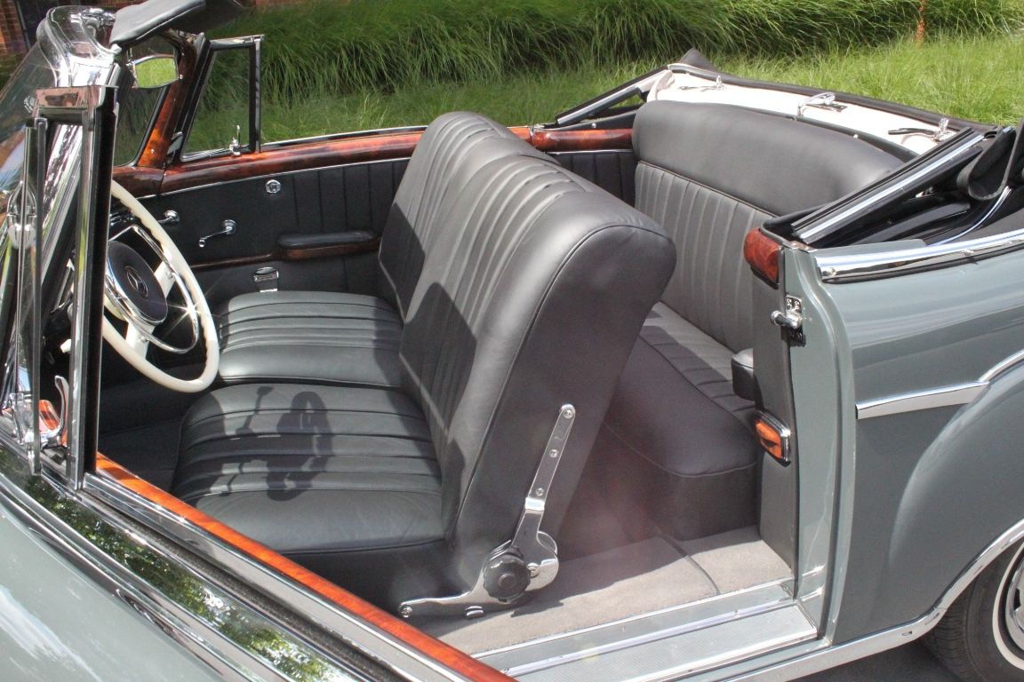 Mercedes-Benz 220 SE Ponton Cabriolet 12