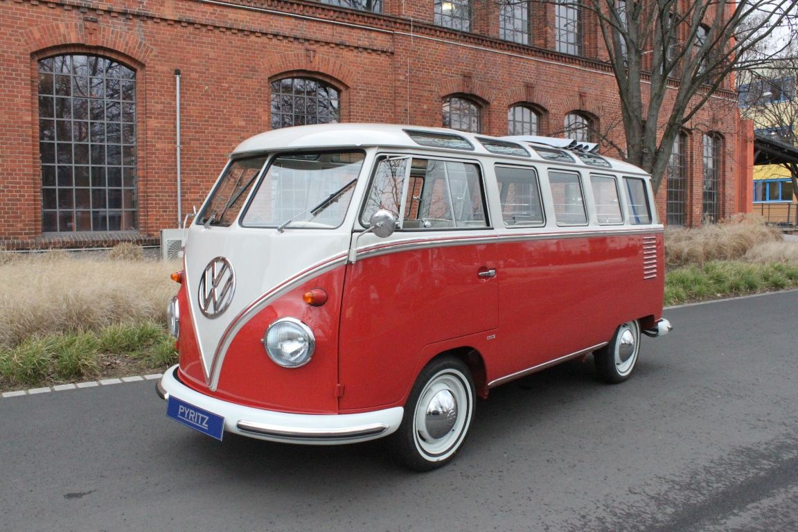 Volkswagen T1 Samba Bus 2