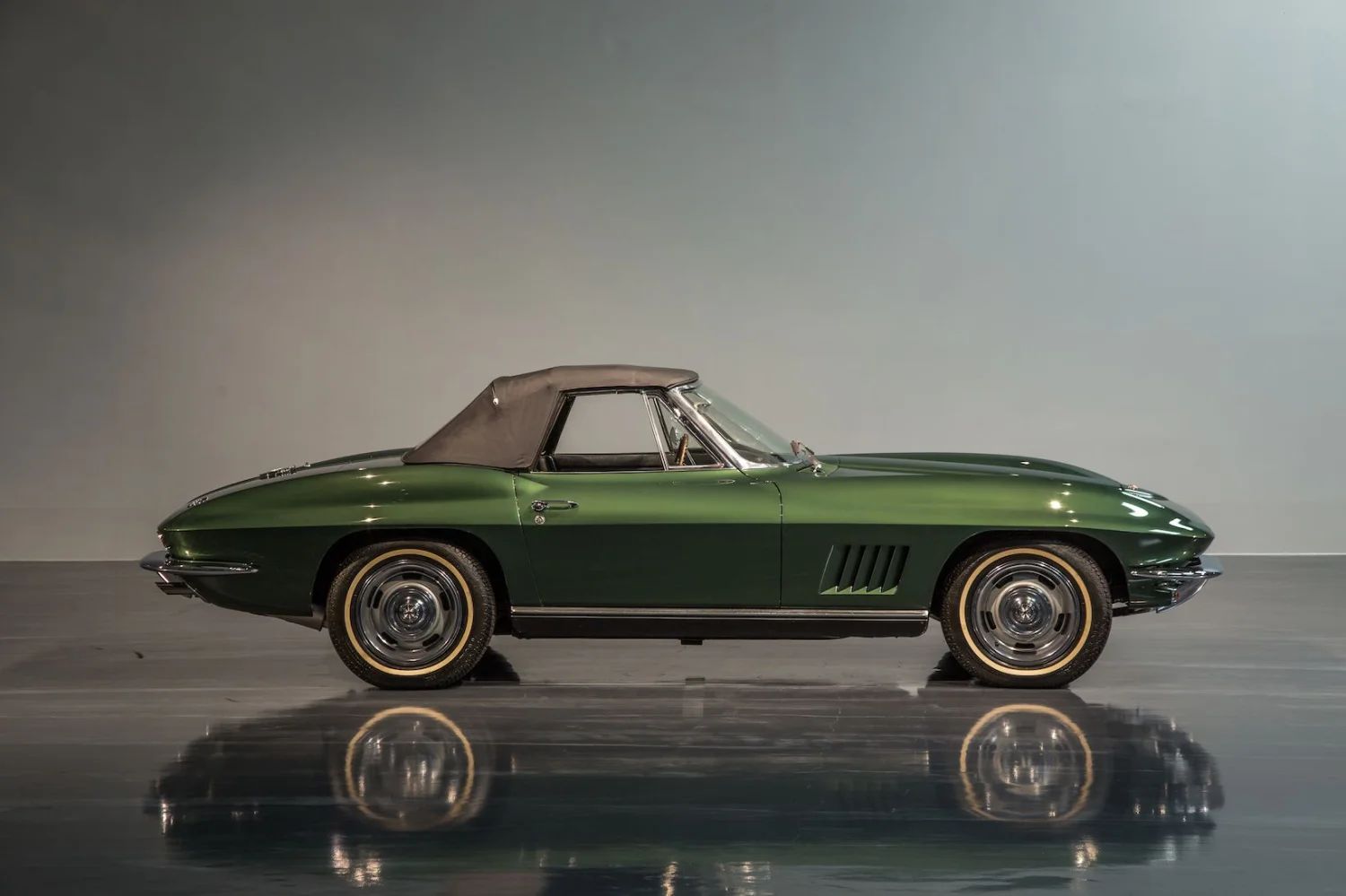 Chevrolet Corvette C2 10
