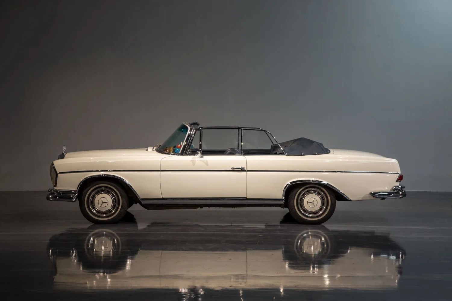 Mercedes-Benz 300 SE W112 3