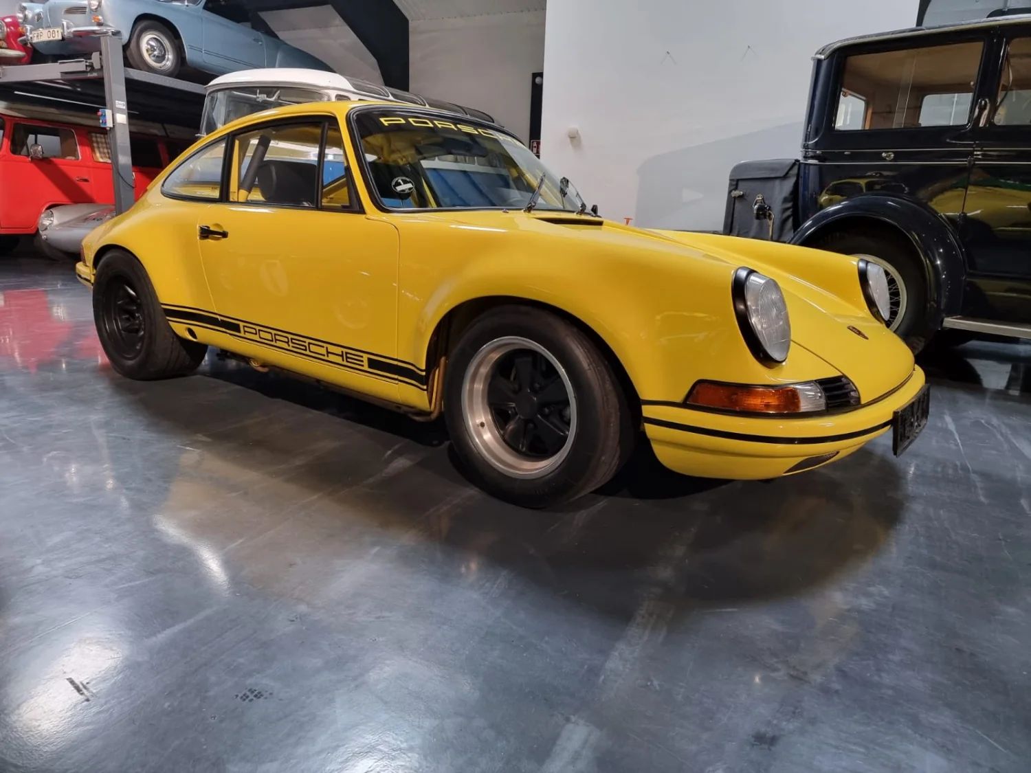 Porsche 911 ST 2.7 Recreation 2
