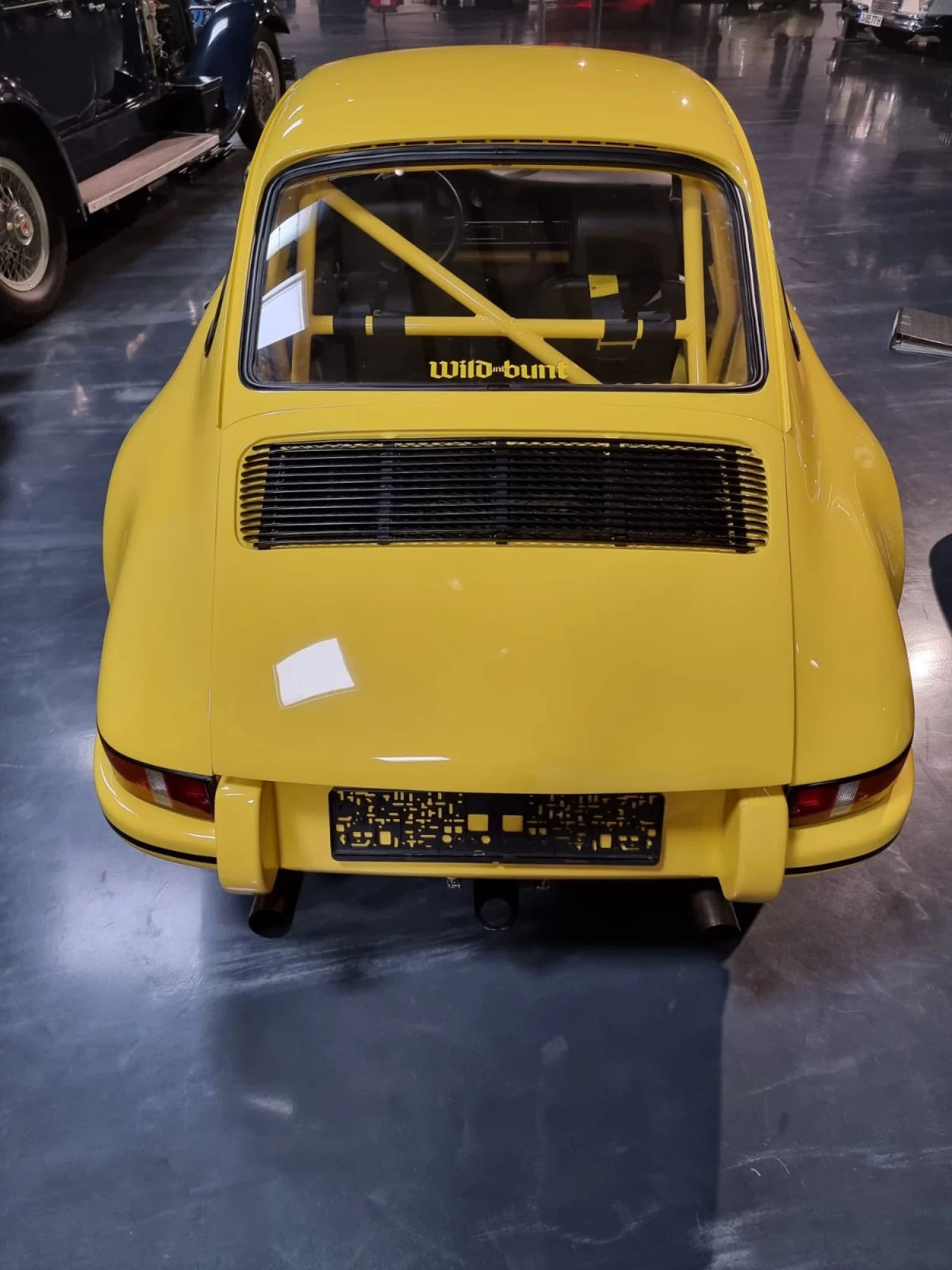 Porsche 911 ST 2.7 Recreation 10