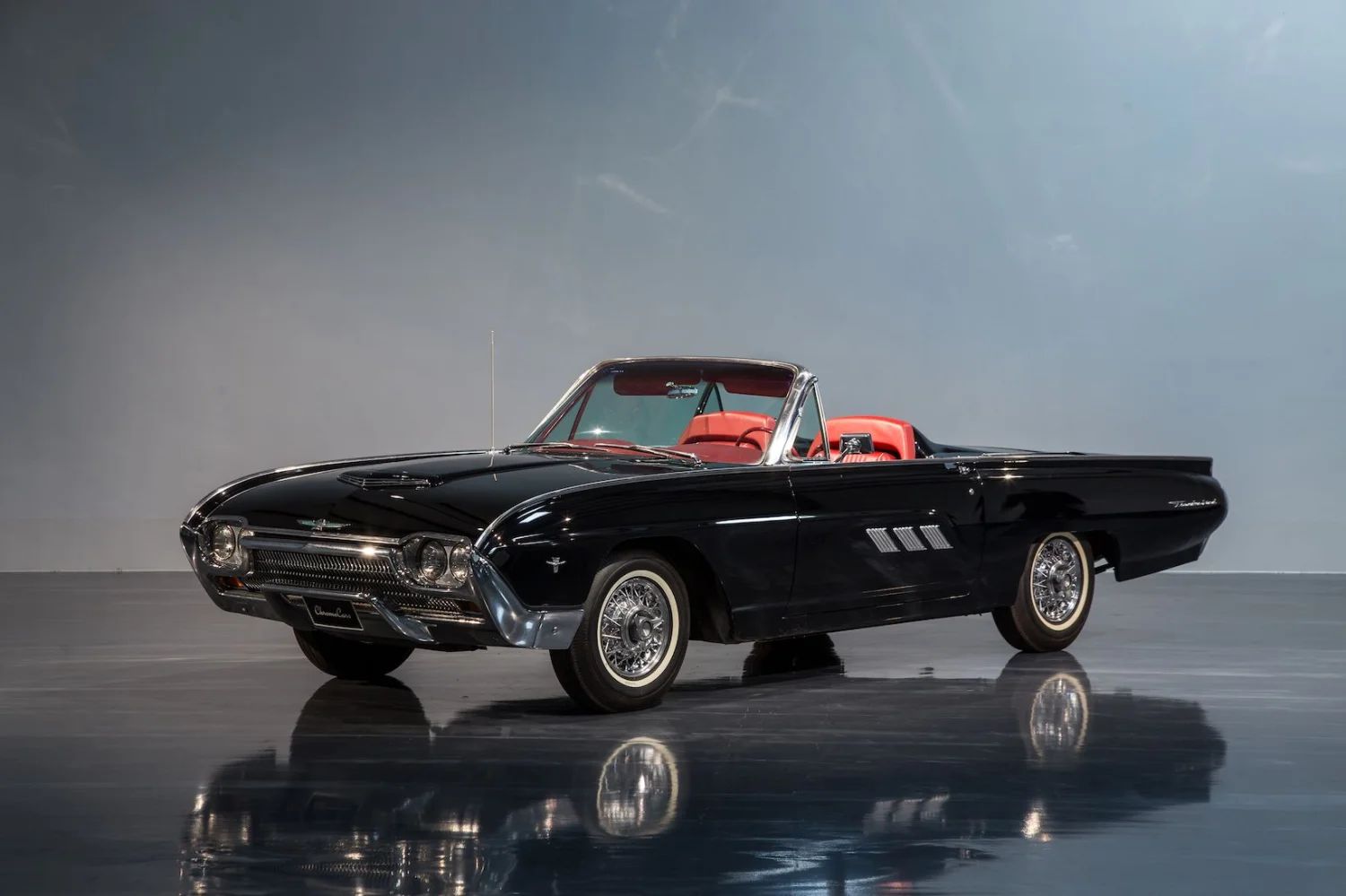 Ford T-Bird 2