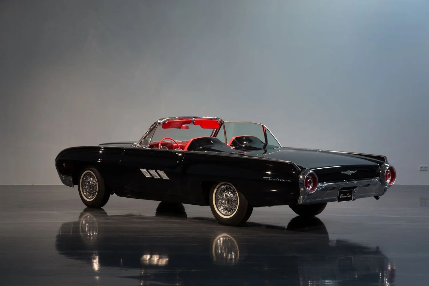 Ford T-Bird 4