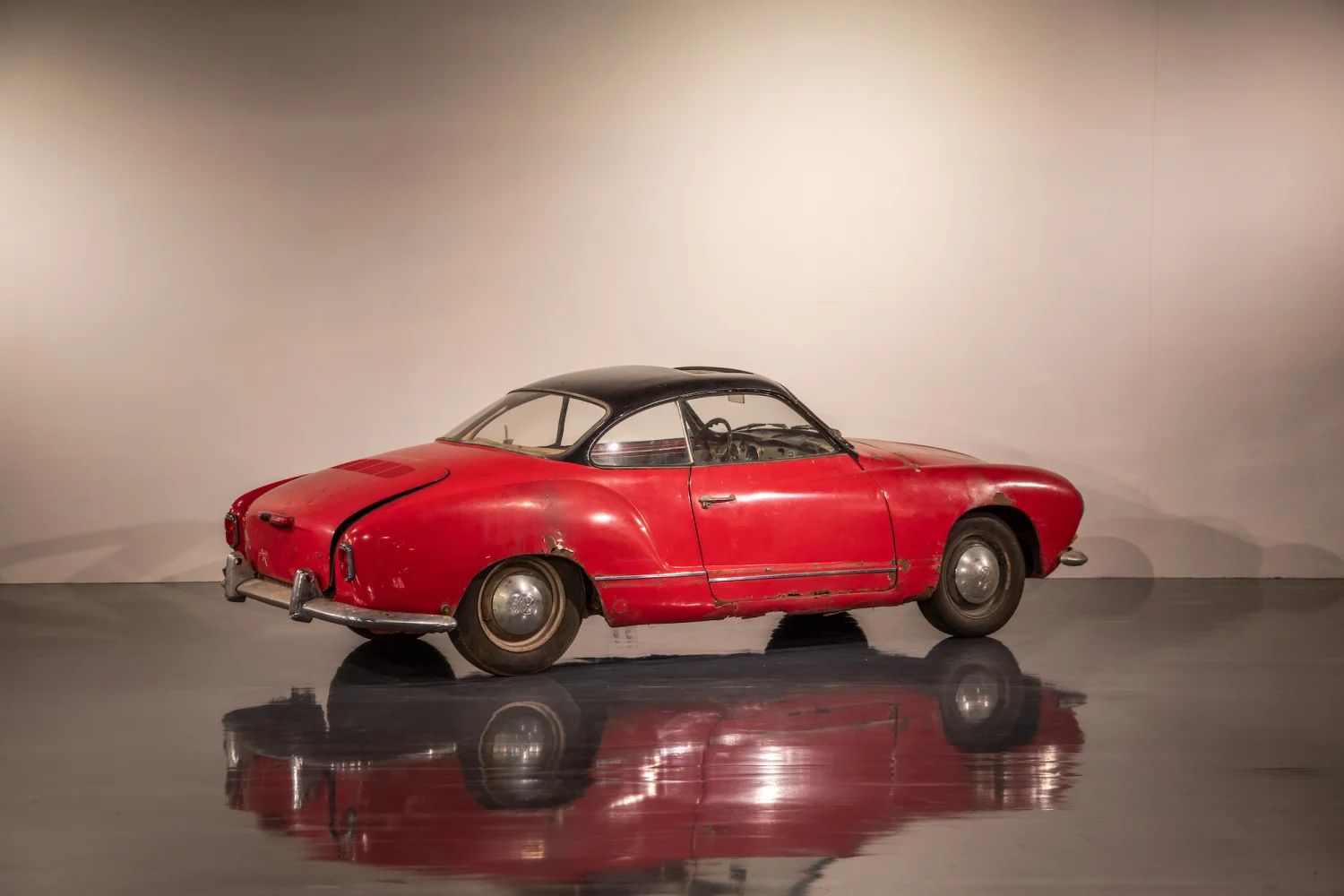 Volkswagen Karmann Ghia Lowlight 8