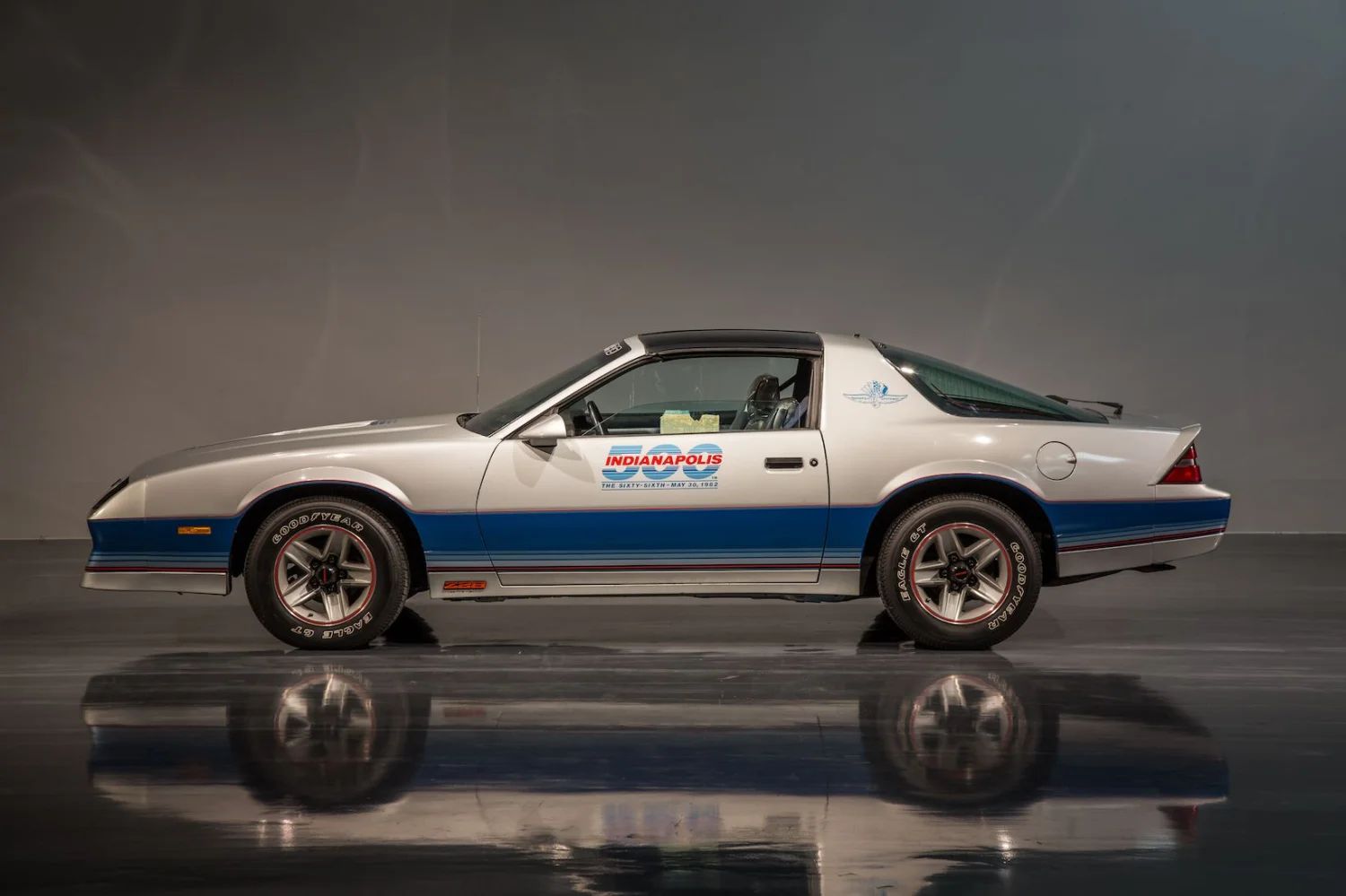 Chevrolet Camaro Z28 Indy 500 Pace Car 3