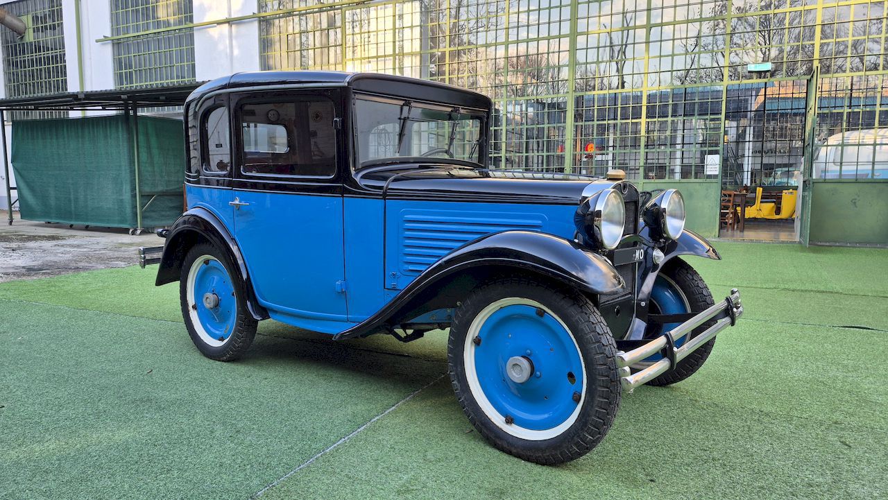 Austin 7 Saloon 8